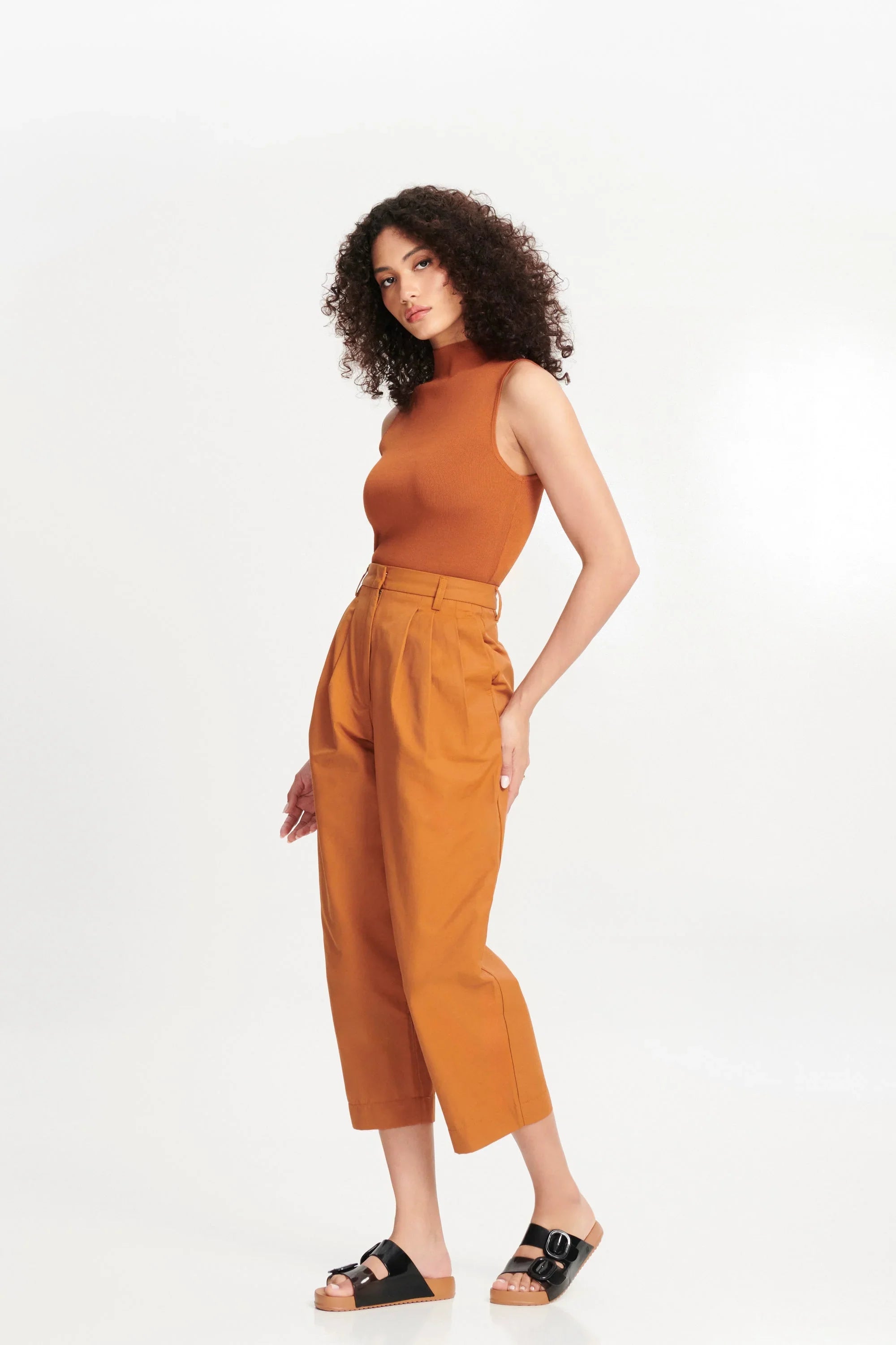 MELISSA COZY SLIDE AD