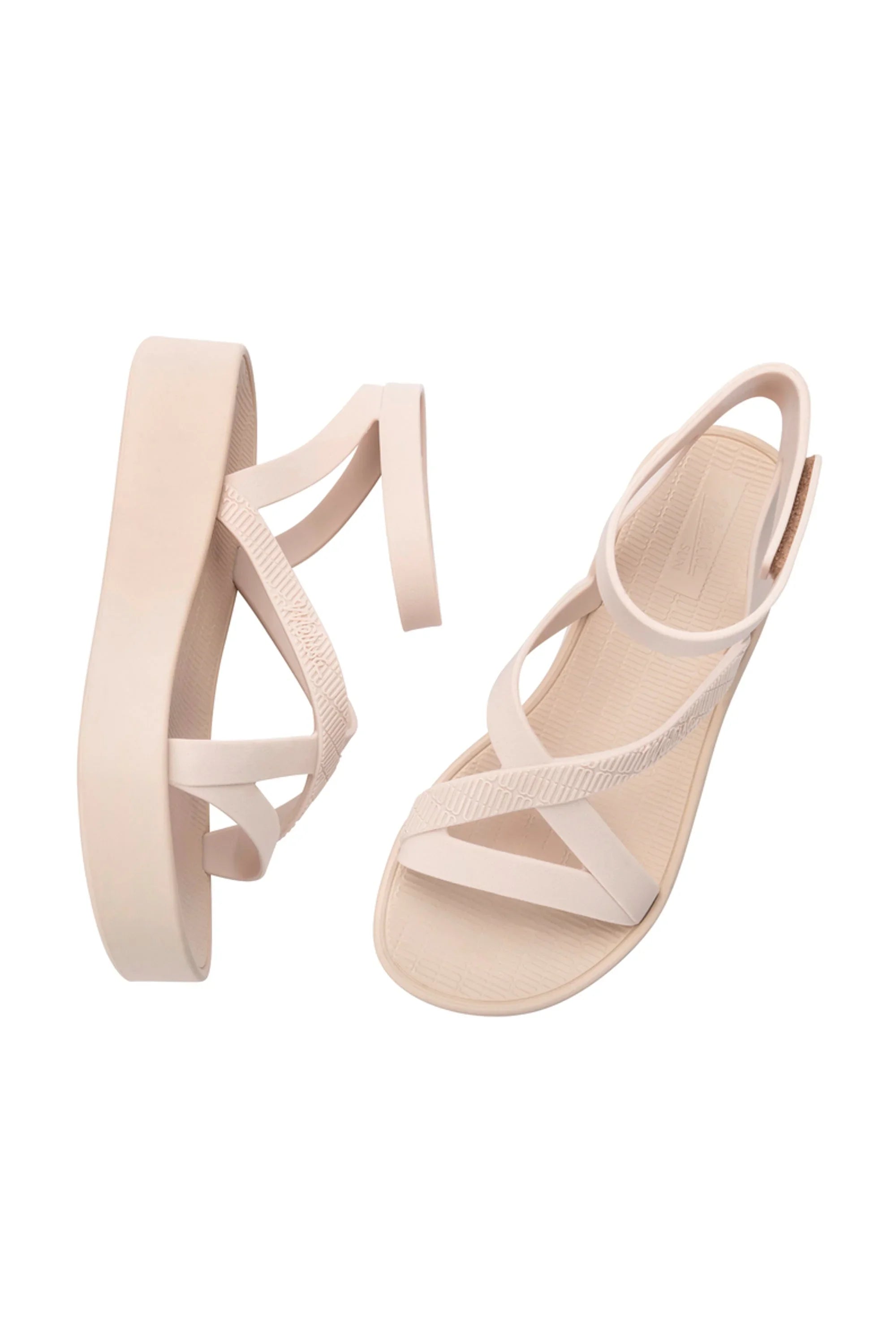 Melissa Sun Barra Platform Ad