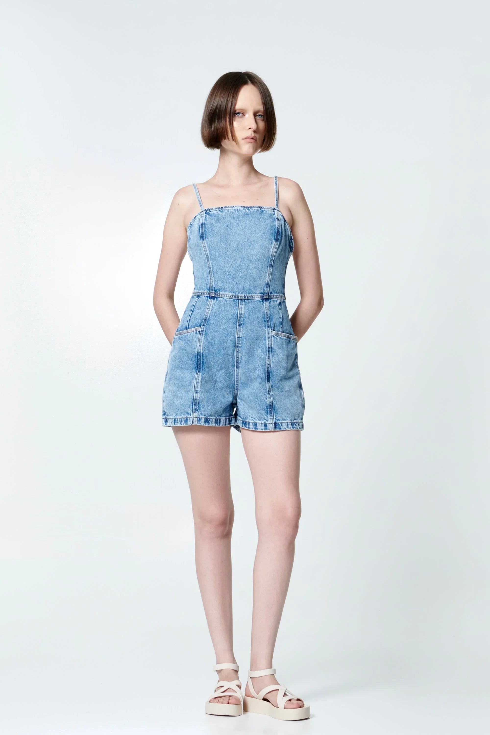 Melissa Sun Barra Platform Ad