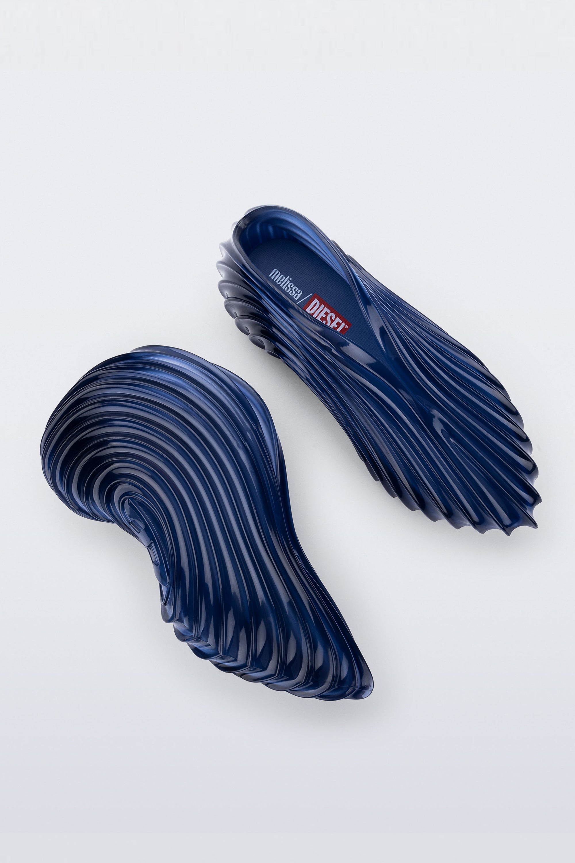 MELISSA QUANTUM SNEAKER + DIESEL AD