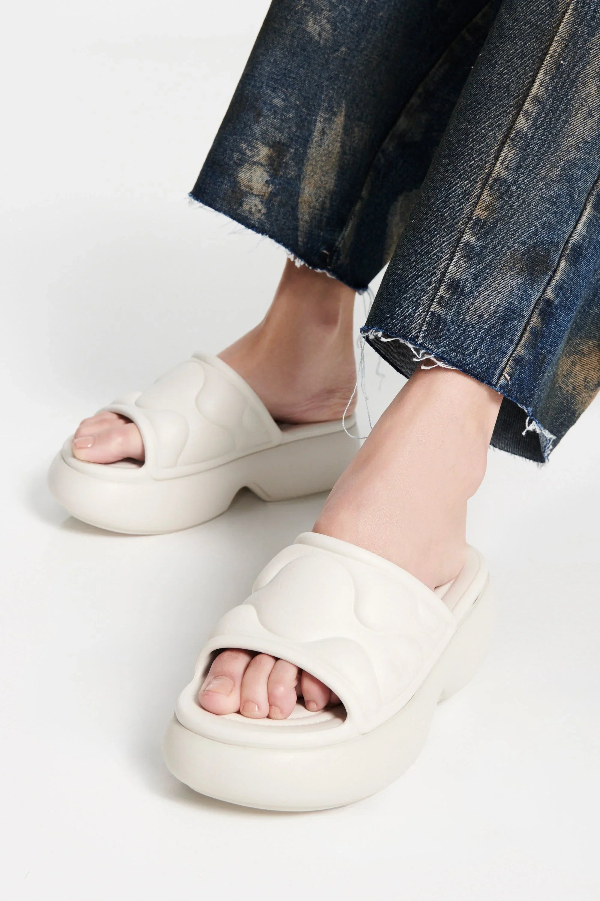 MELISSA FREE PUFF PLATFORM AD