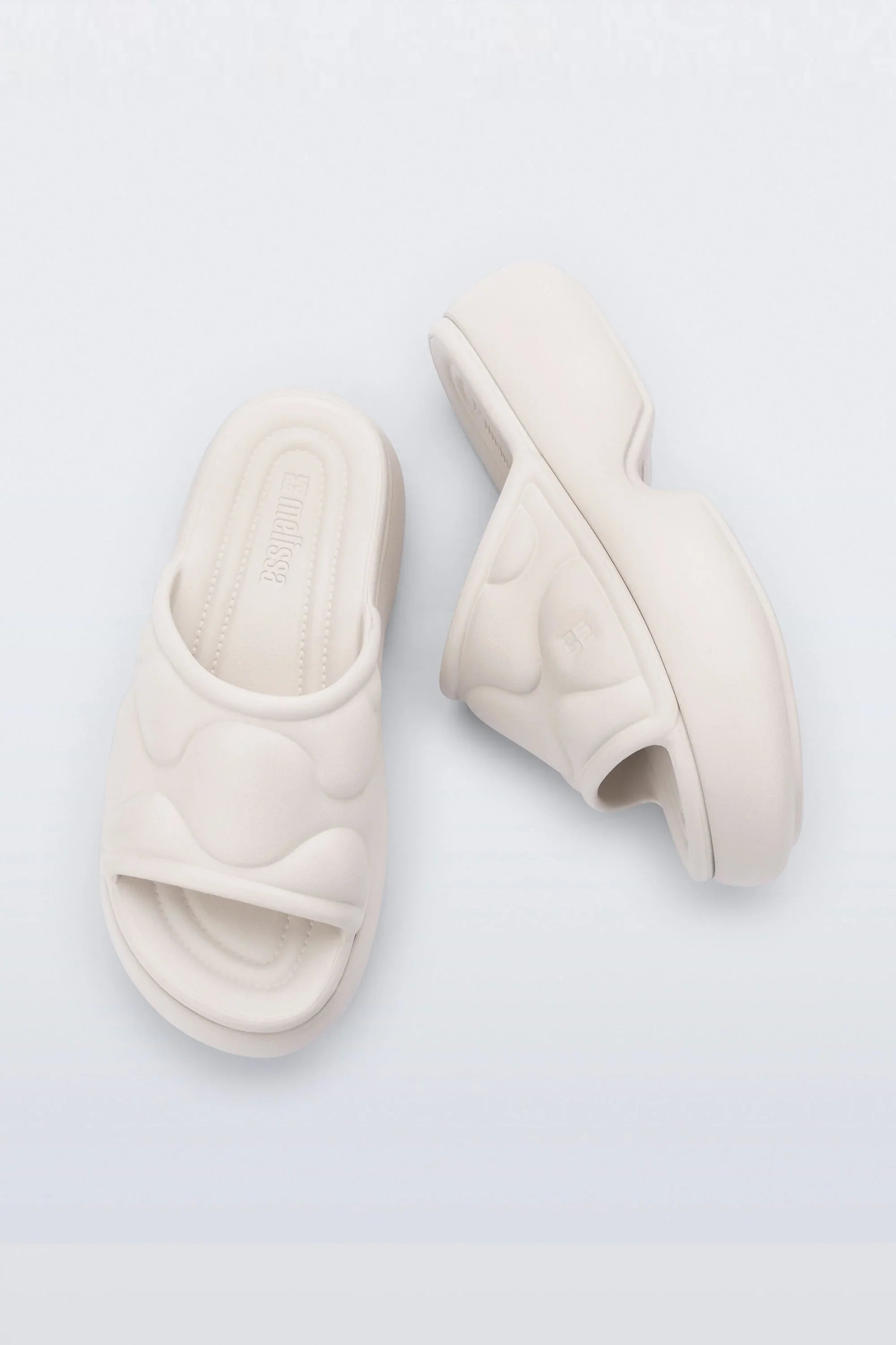 MELISSA FREE PUFF PLATFORM AD