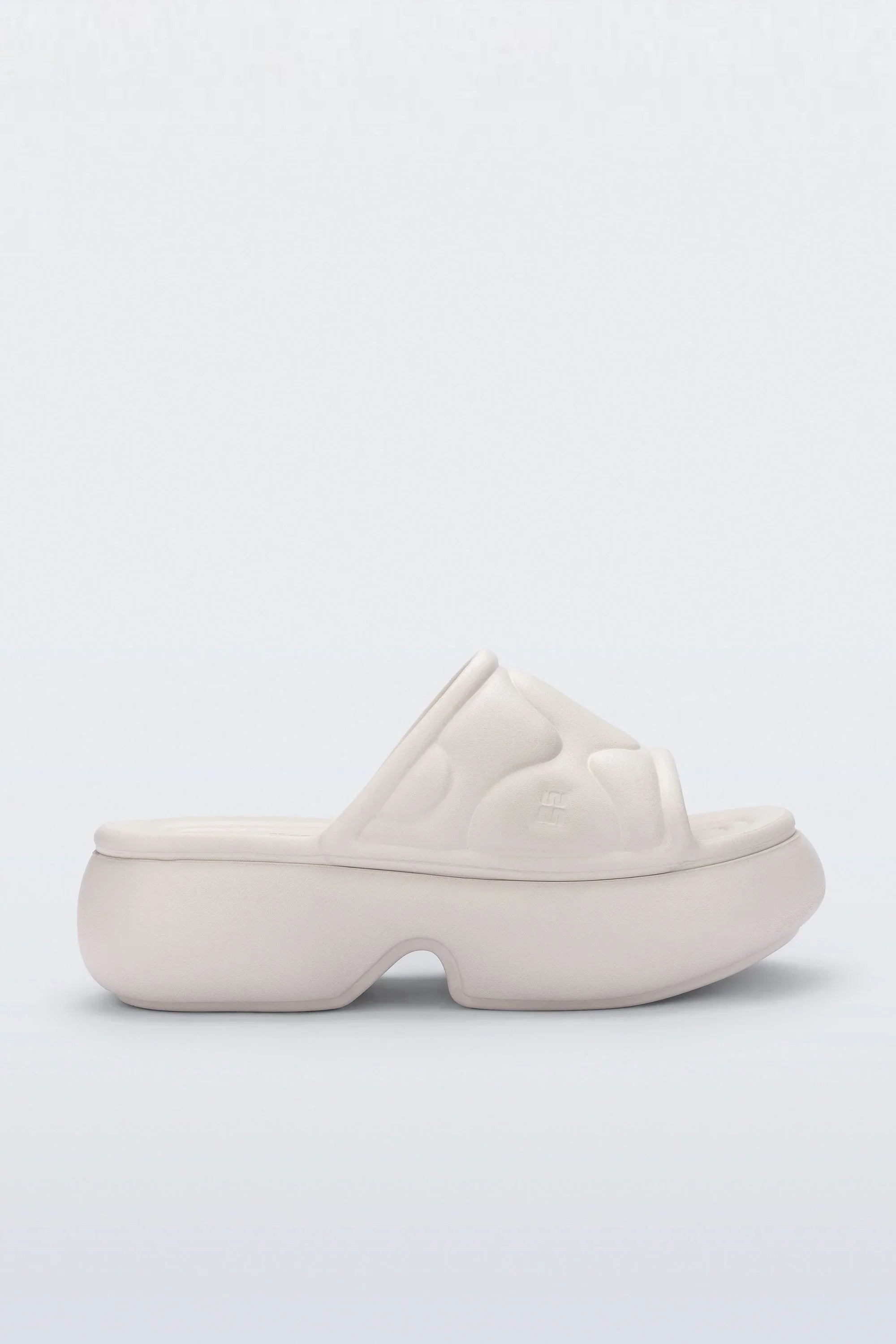 MELISSA FREE PUFF PLATFORM AD