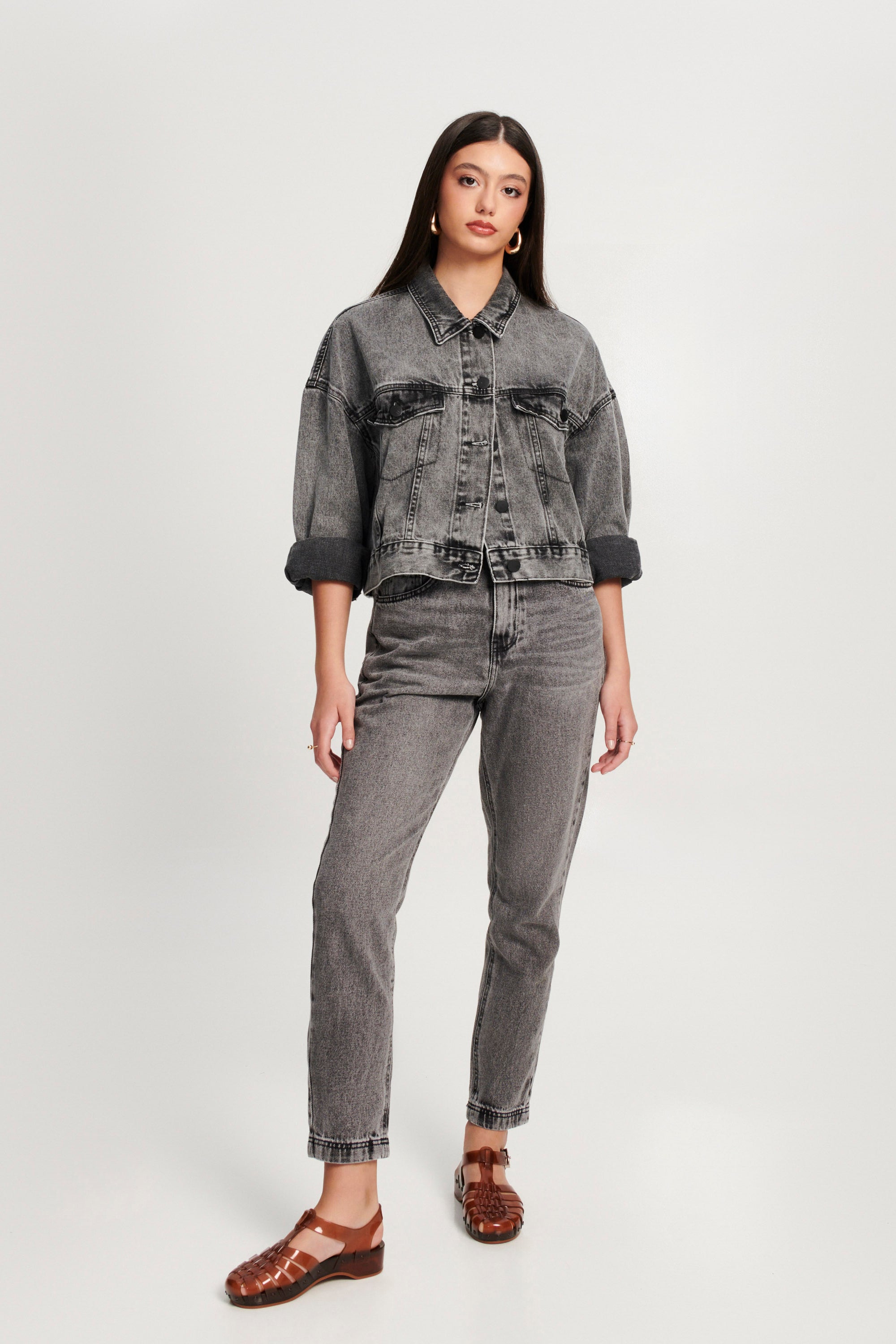 MELISSA POSSESSION PESCURA + SCHOLL AD