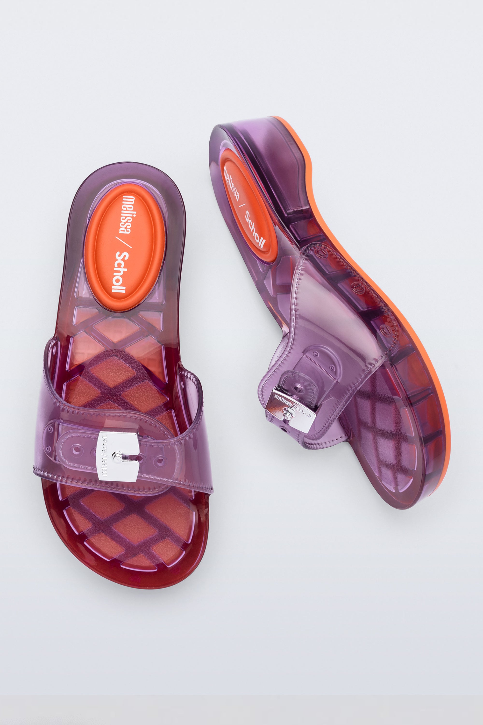 MELISSA PESCURA HEEL + SCHOLL AD