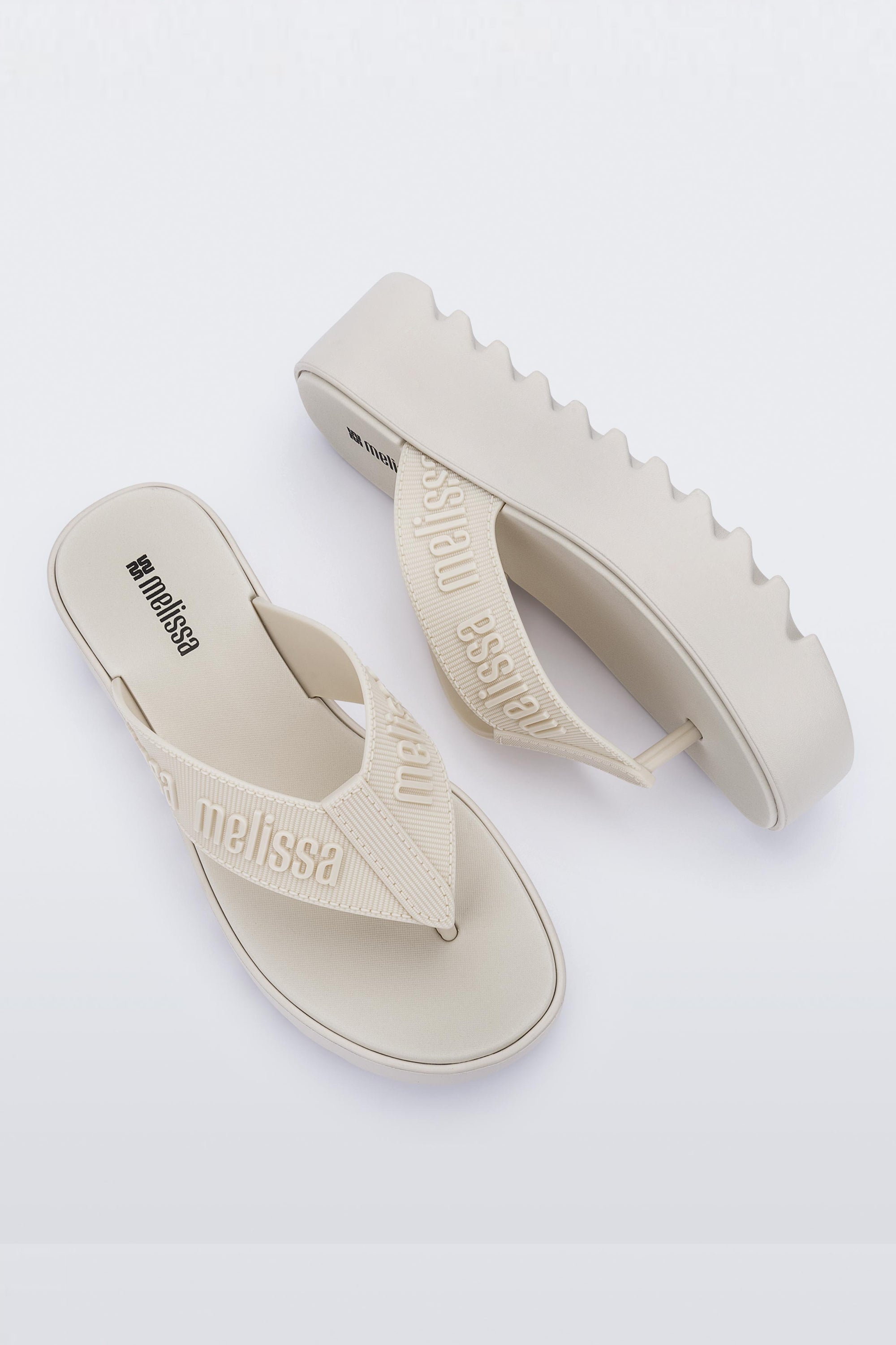 MELISSA M LOVER THONG PLATFORM AD รองเท้าแตะ