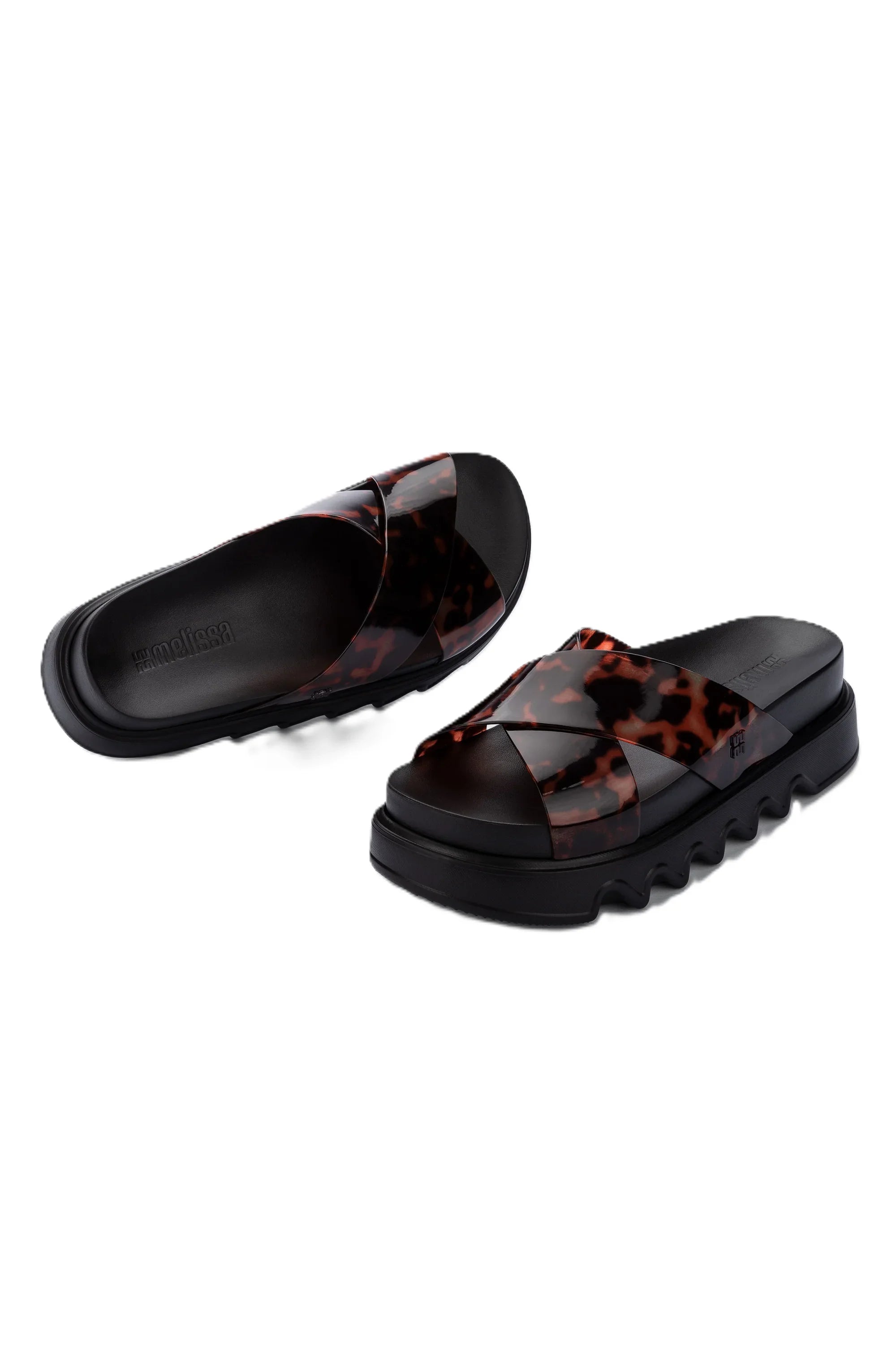 MELISSA COZY CROSS PLATFORM AD