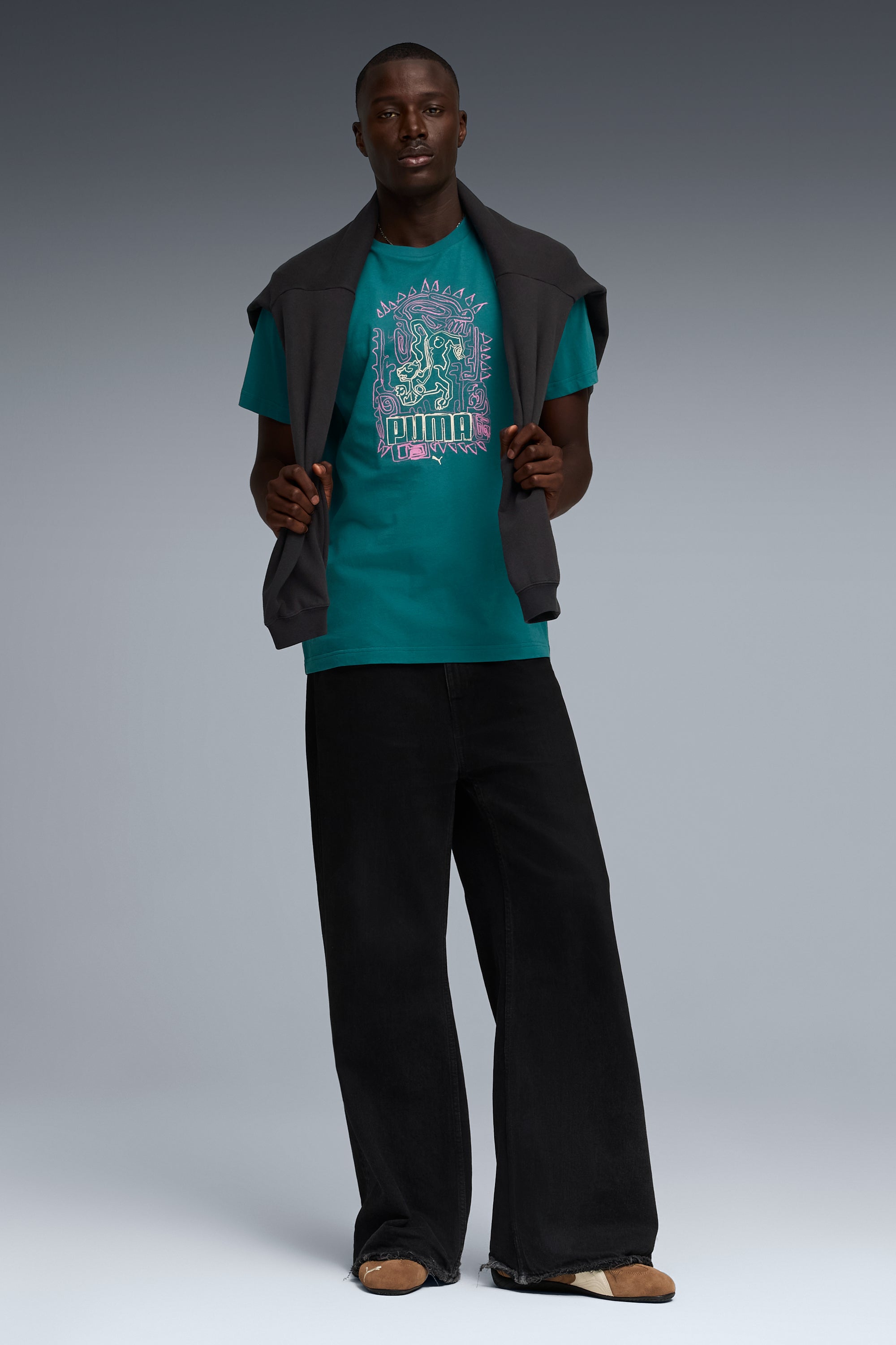 GRAPHIC Tee