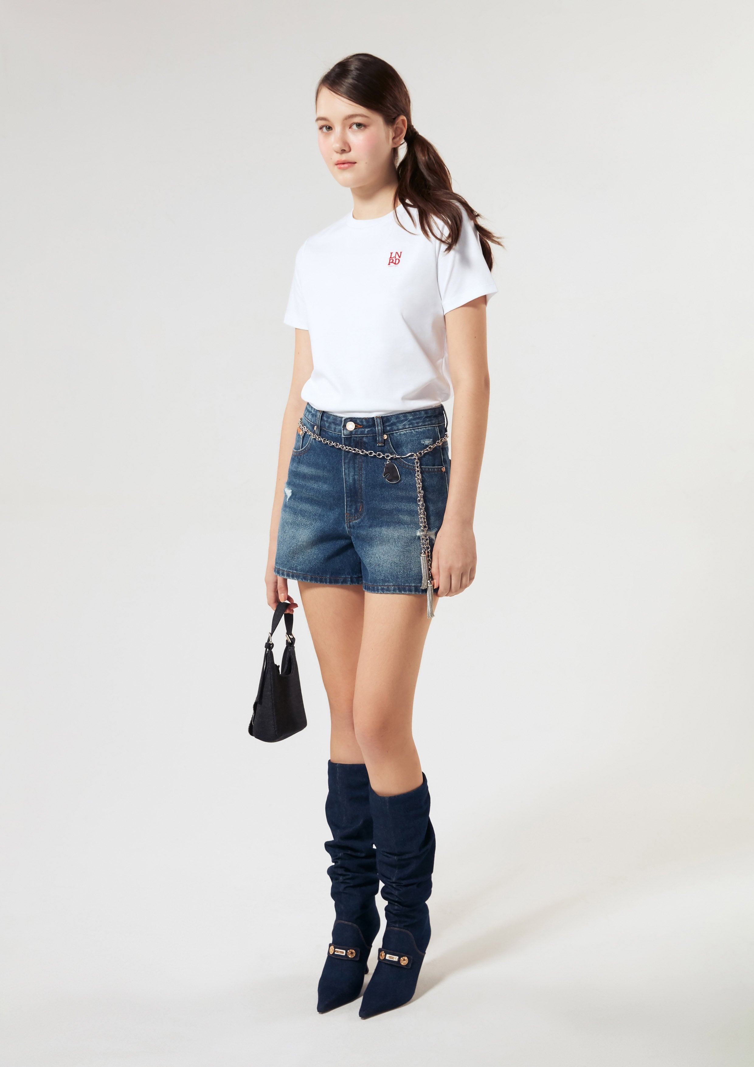 เสื้อยืดแขนสั้น ปักโลโก้ คอลเลกชัน LNRD Signature