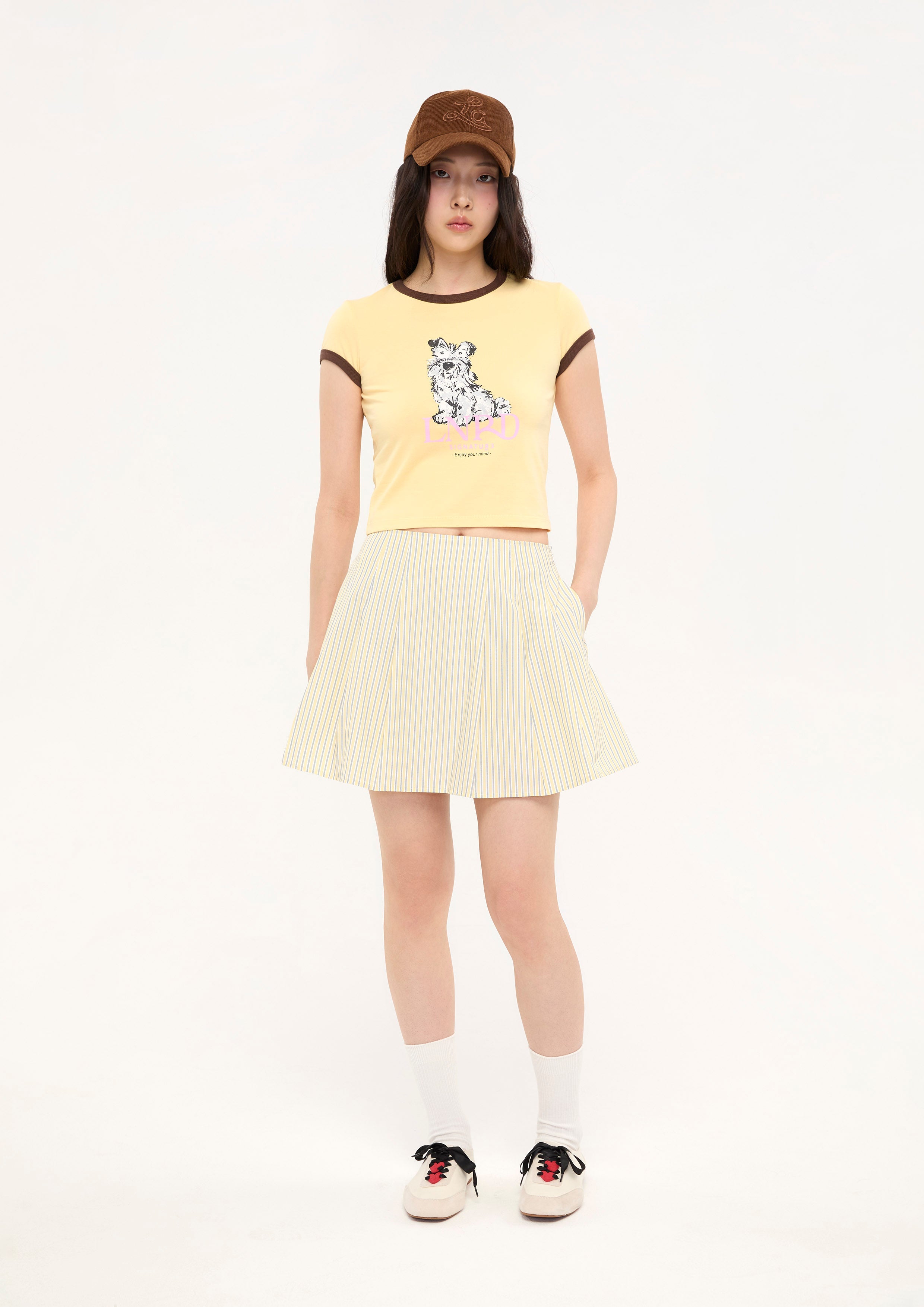 เสื้อยืดครอปแขนสั้นพิมพ์ลาย คอลเลกชัน LNRD Signature