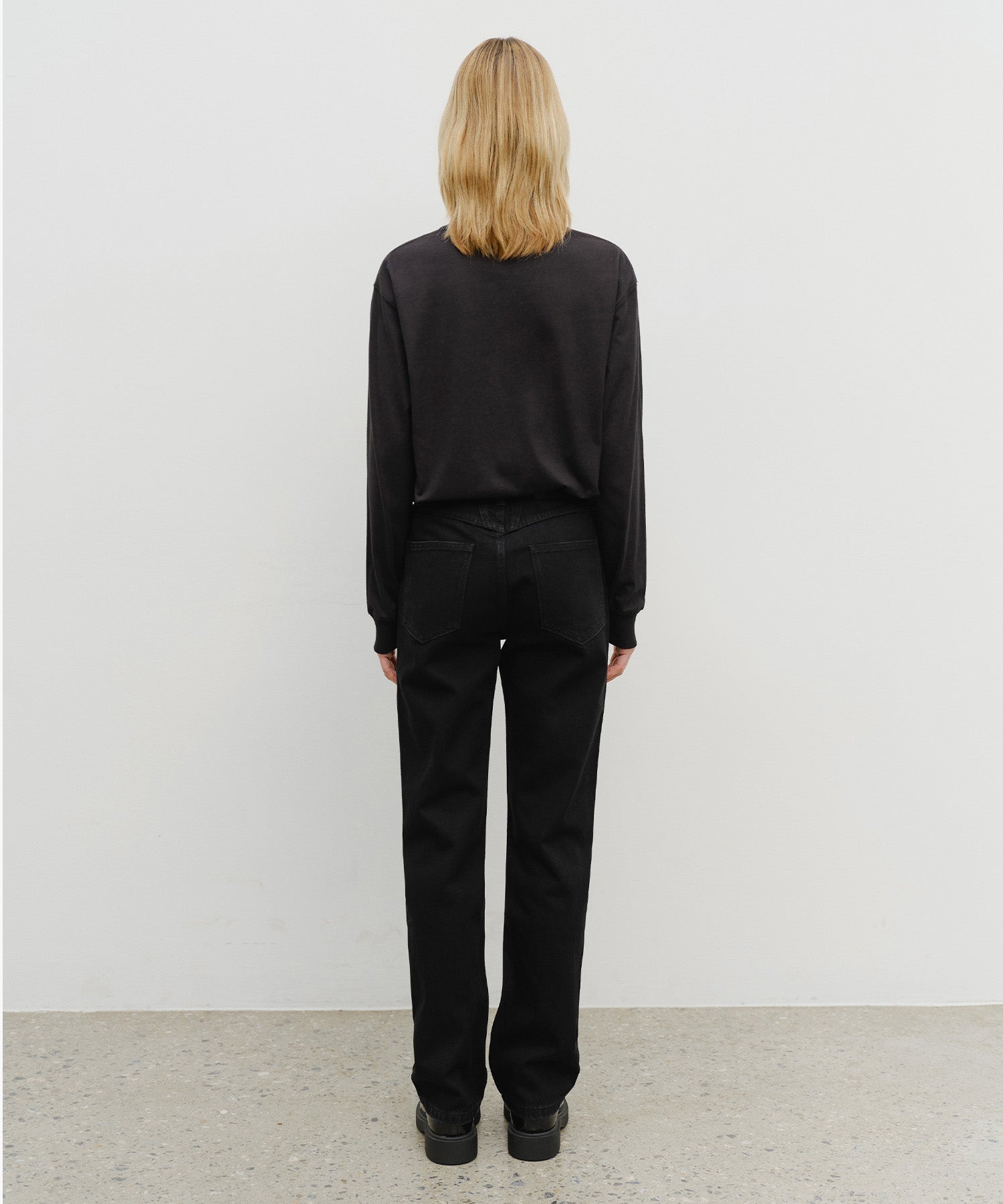 W Slim Straight Denim Pants Matt Black