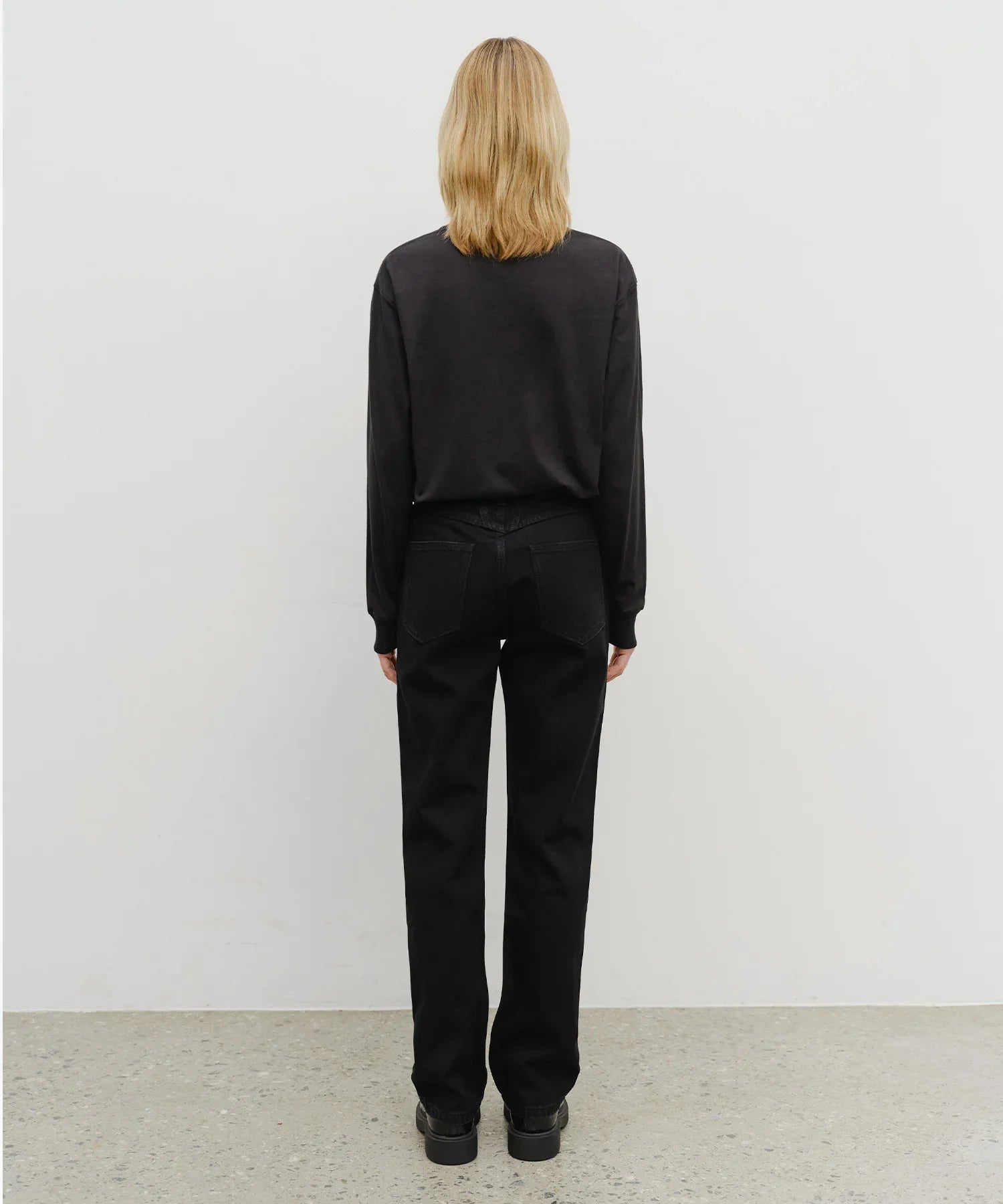 W Slim Straight Denim Pants Matt Black