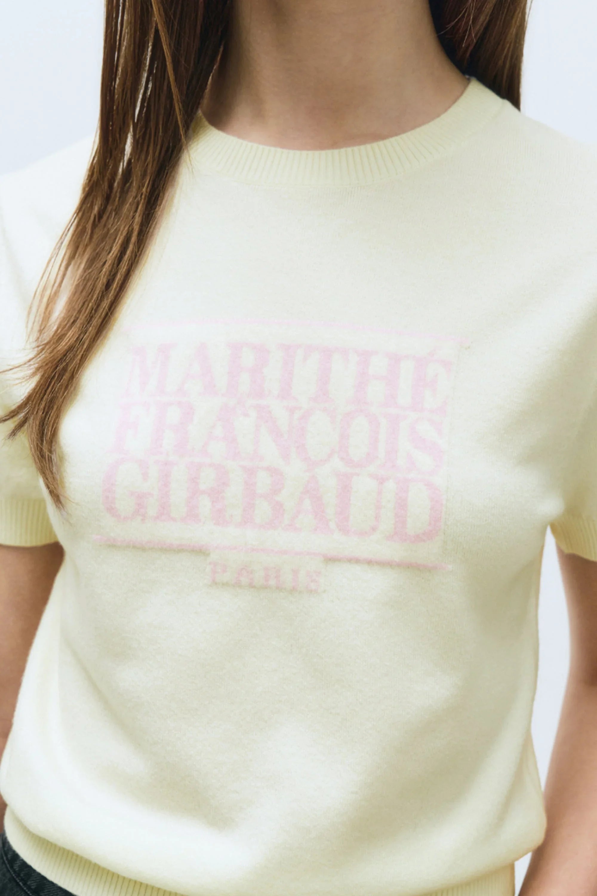 W Classic Logo Half Knit Ivory