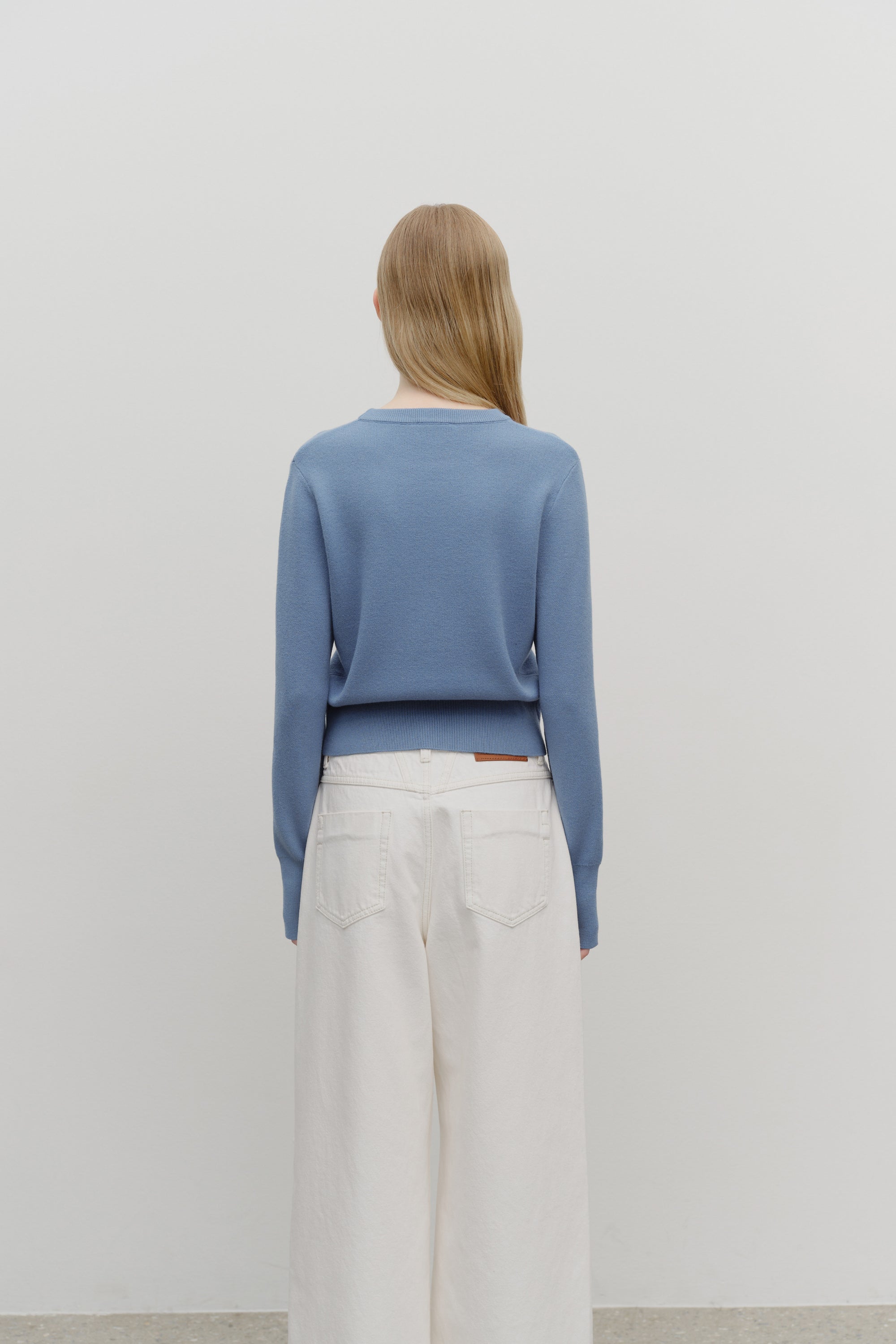 W Classic Logo Crop Knit Ash Blue