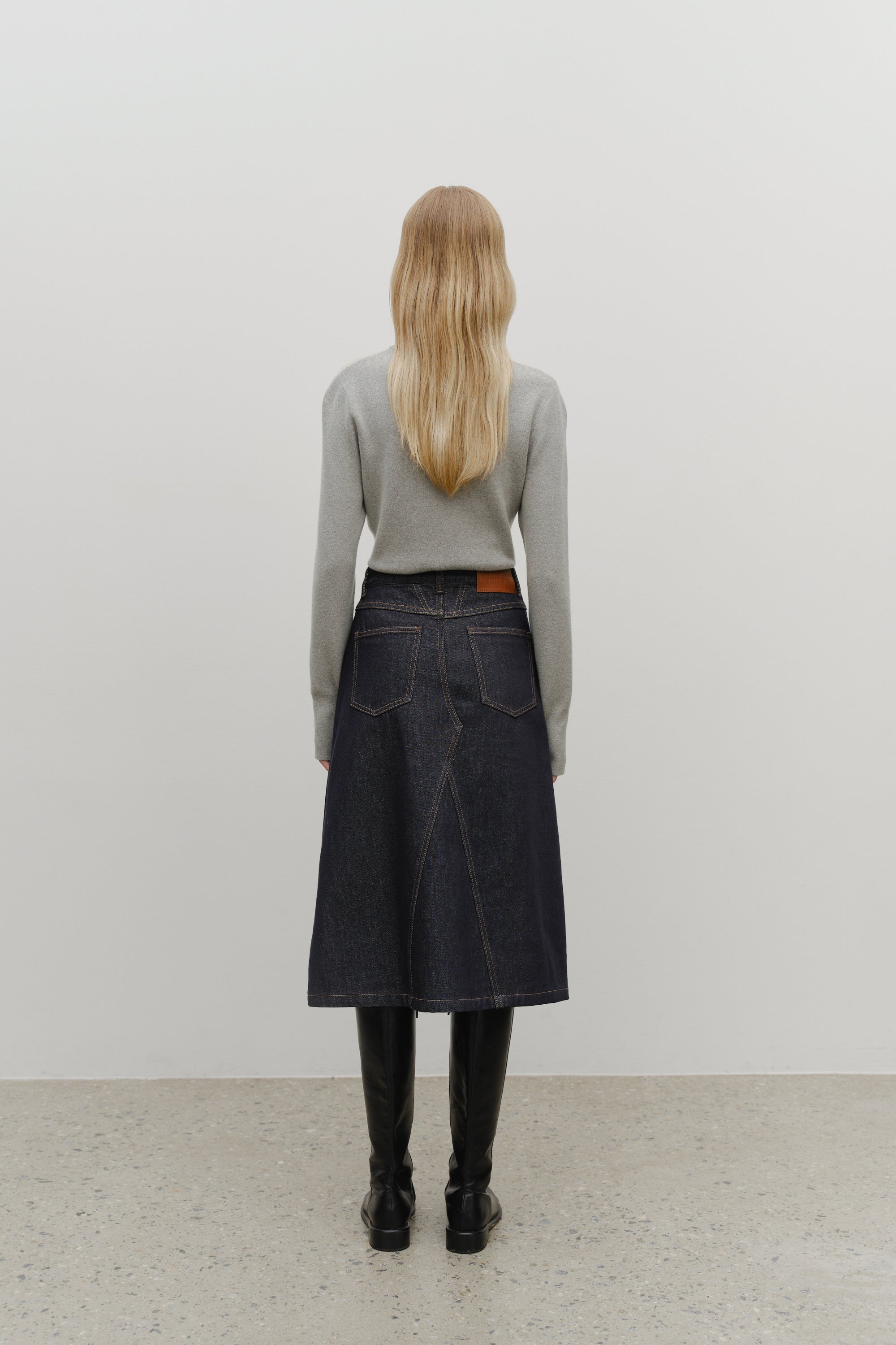 W Classic Logo Crop Knit Melange Gray