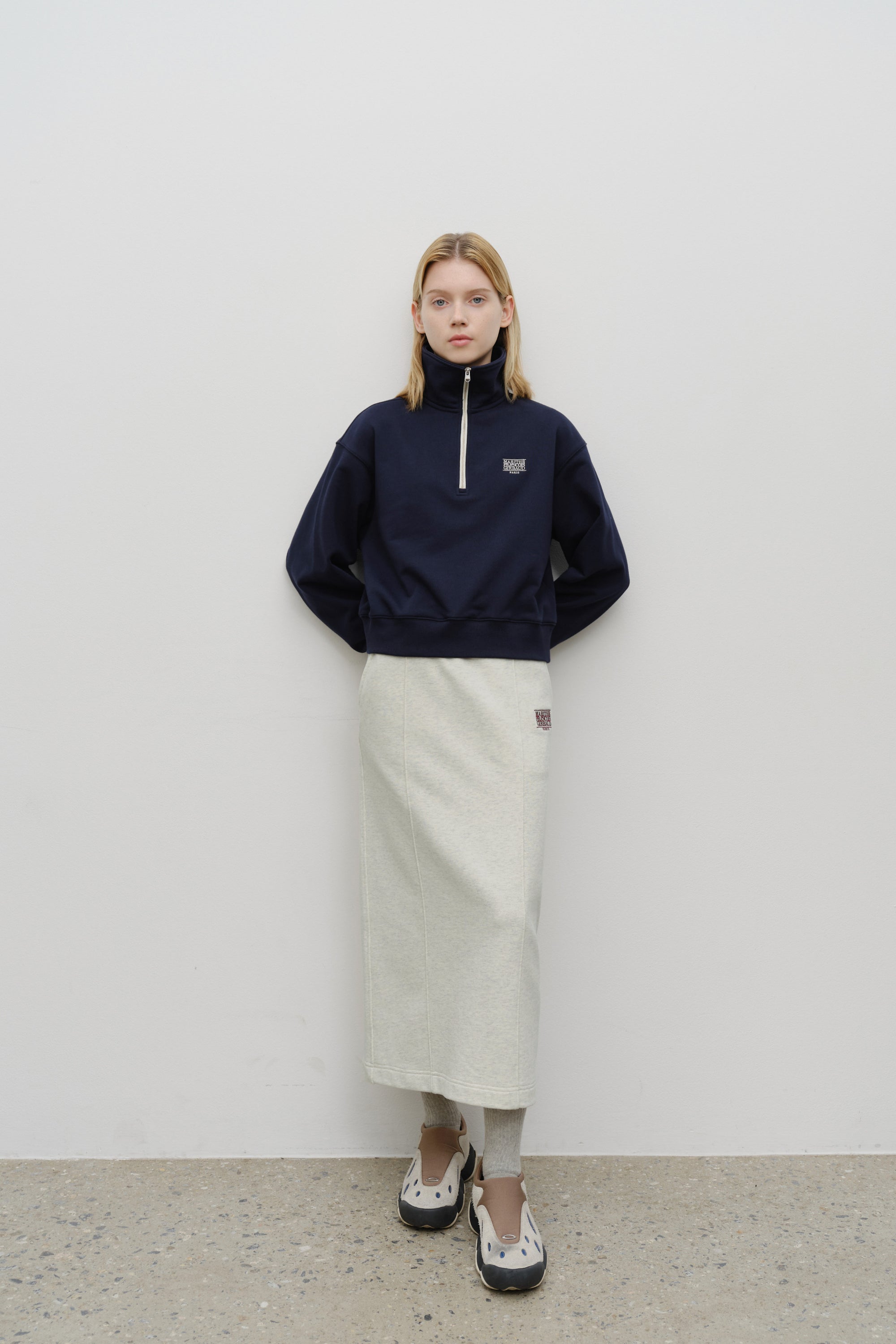 W Embroidery Classic Logo Sweat Skirt Oatmeal