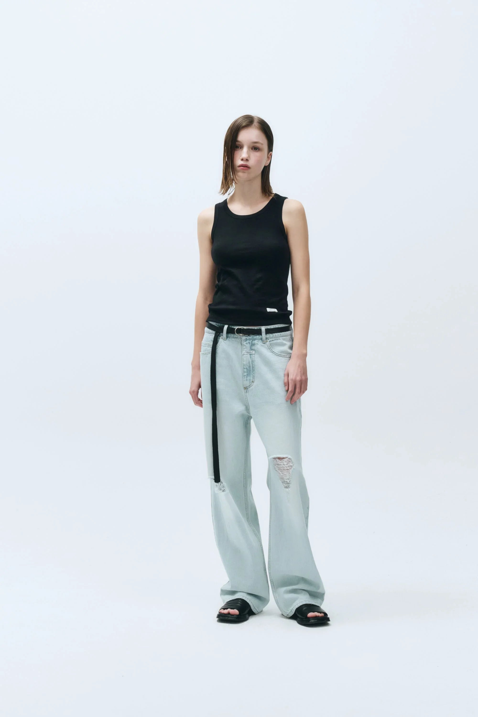 W Basic Sleeveless Black