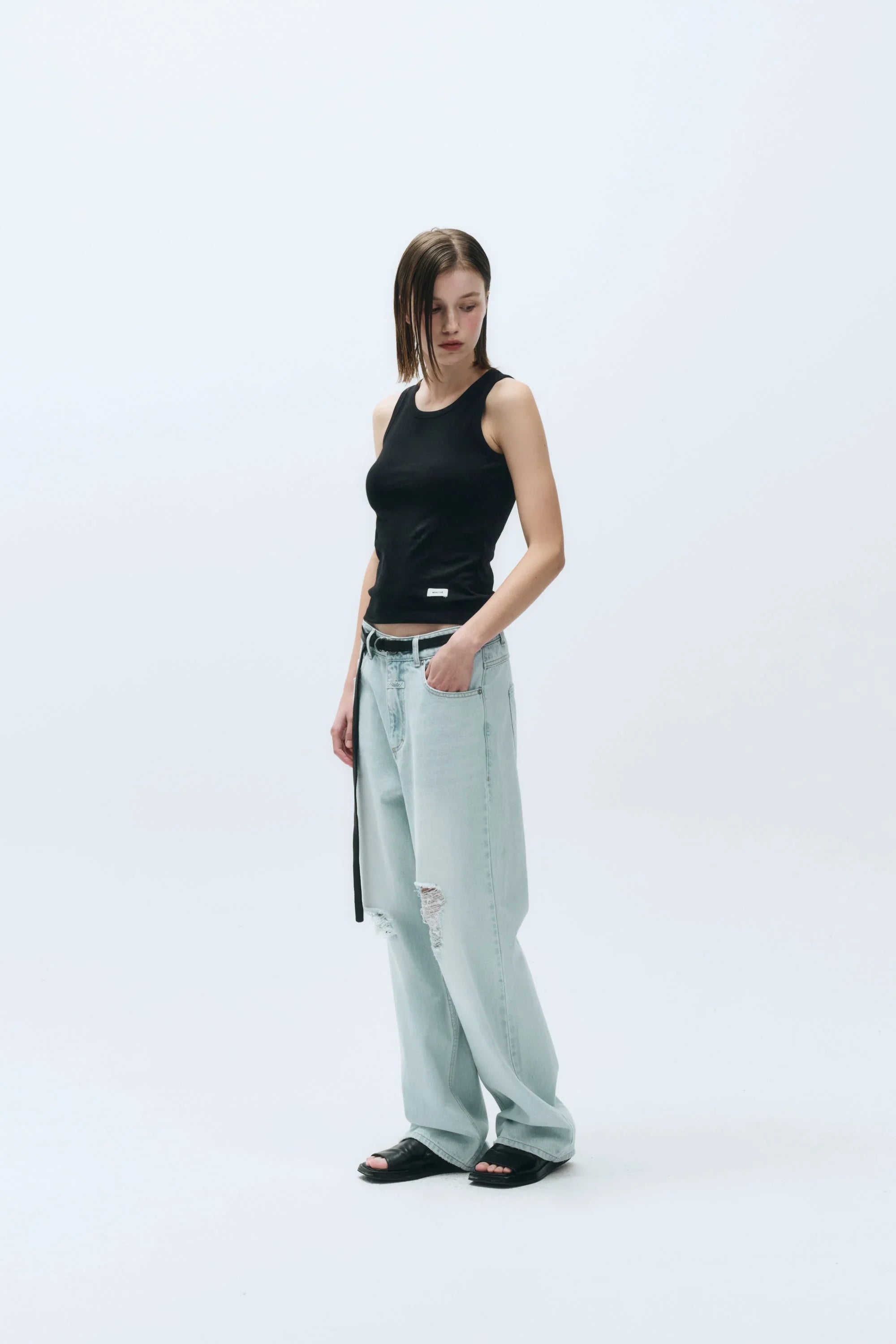 W Basic Sleeveless Black