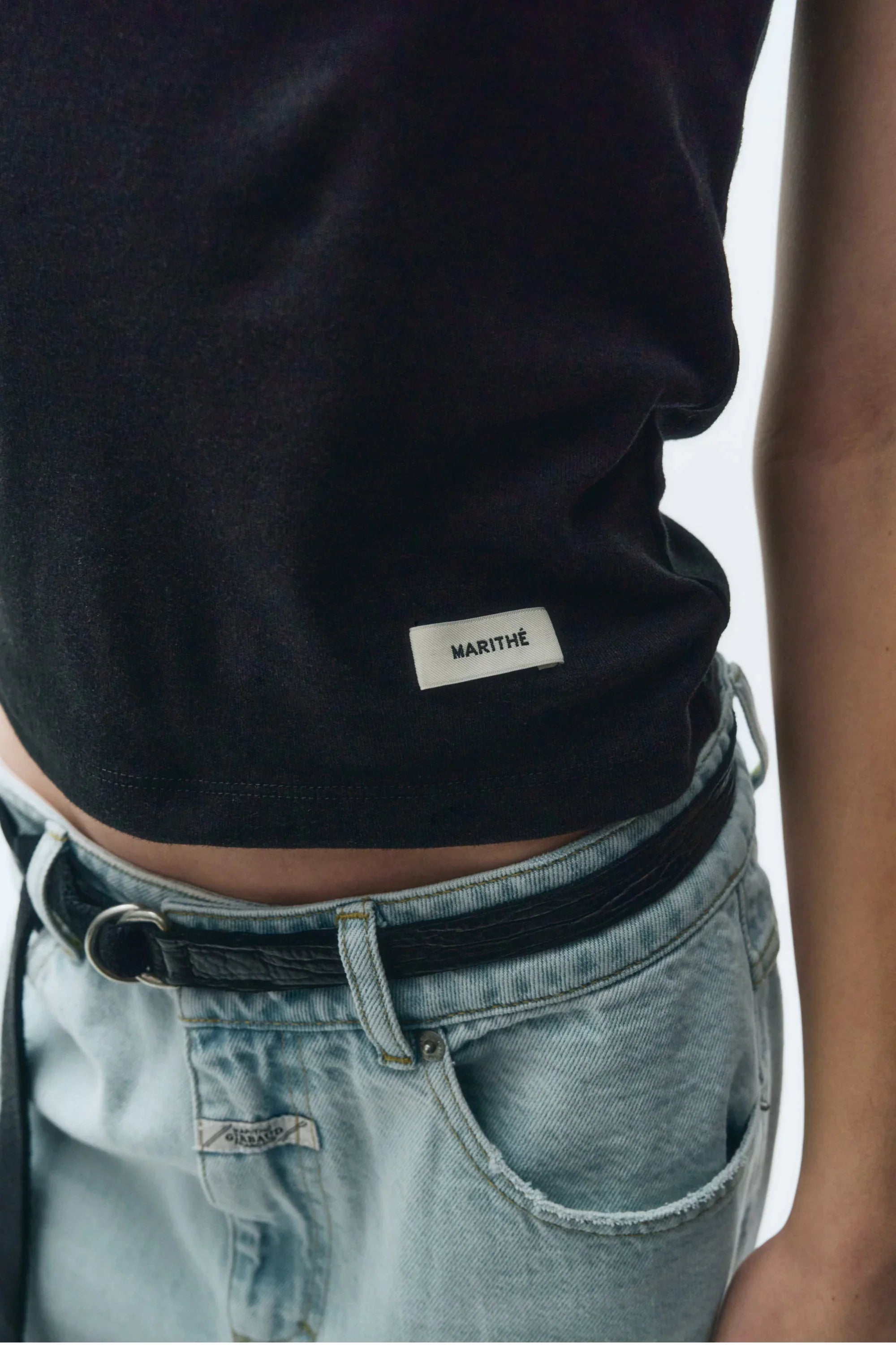 W Basic Sleeveless Black