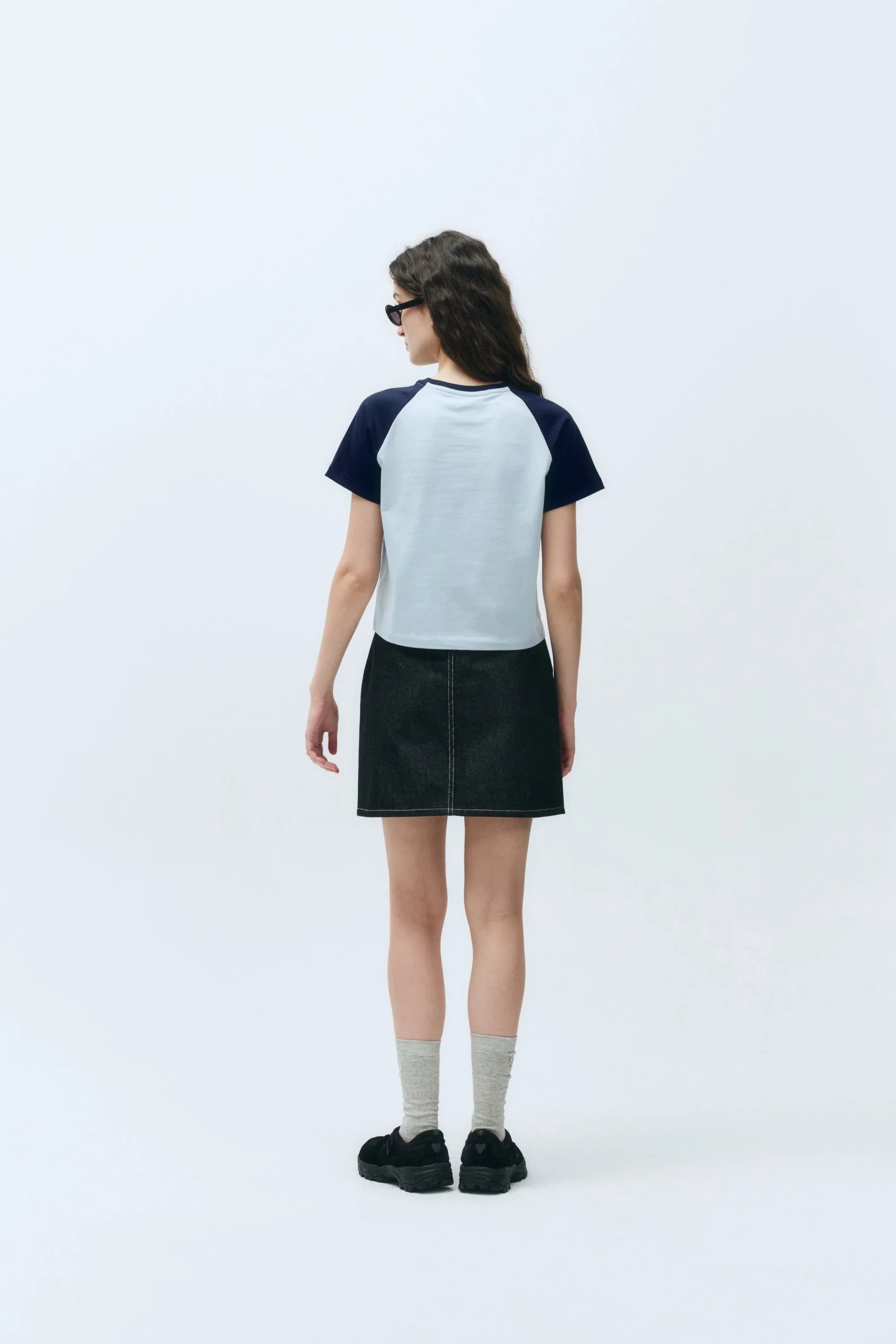 W Regular Logo Raglan Crop Tee Sky Blue