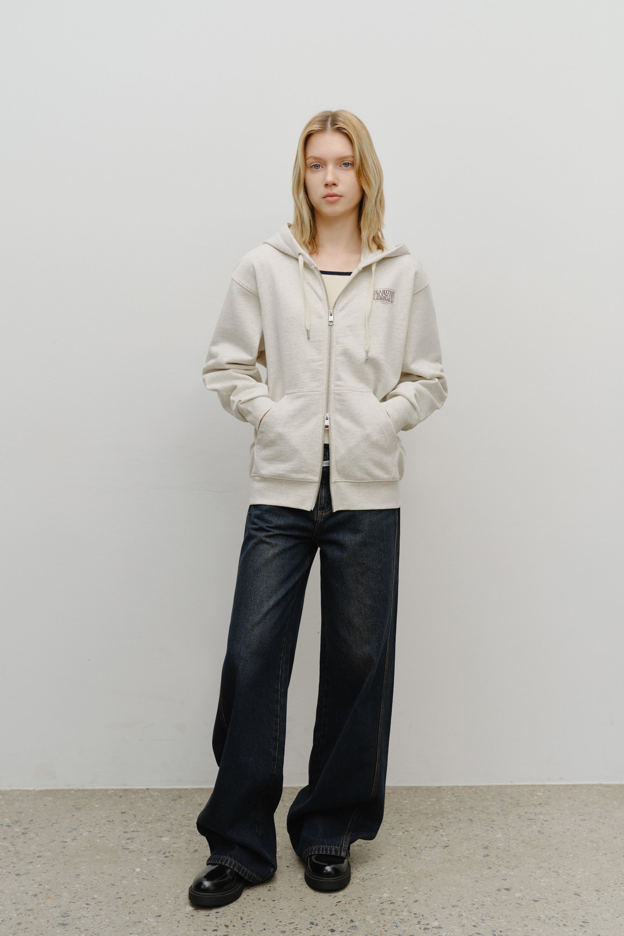 Classic Logo Hoodie Zipup Oatmeal