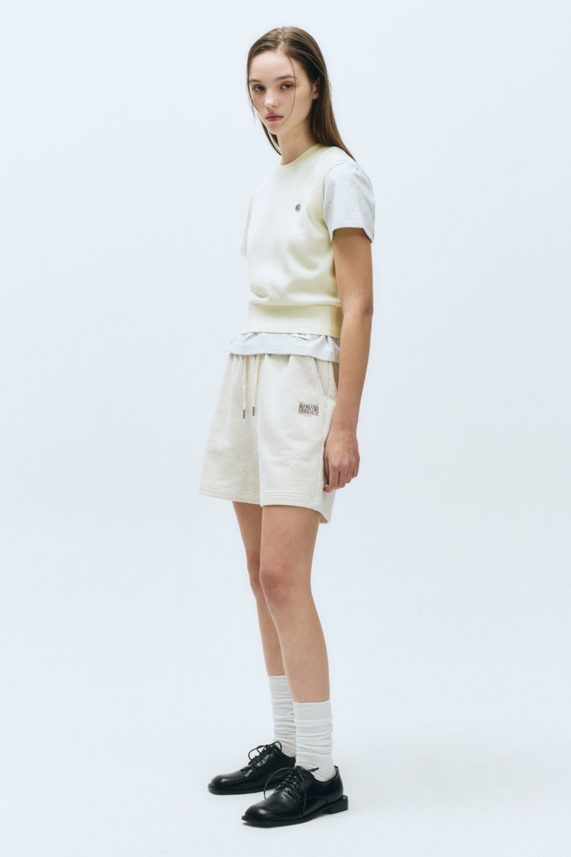 W Circle Logo Knit Vest Ivory