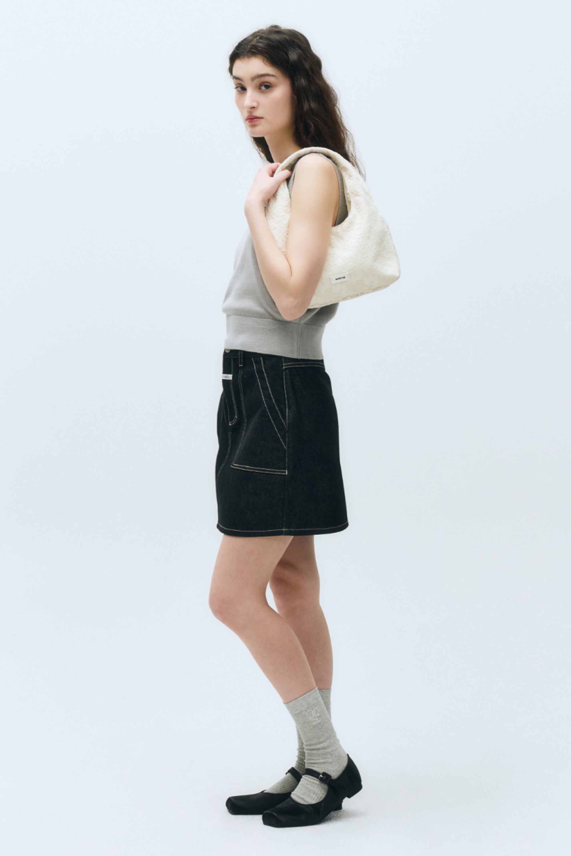 W Circle Logo Knit Vest Light Gray