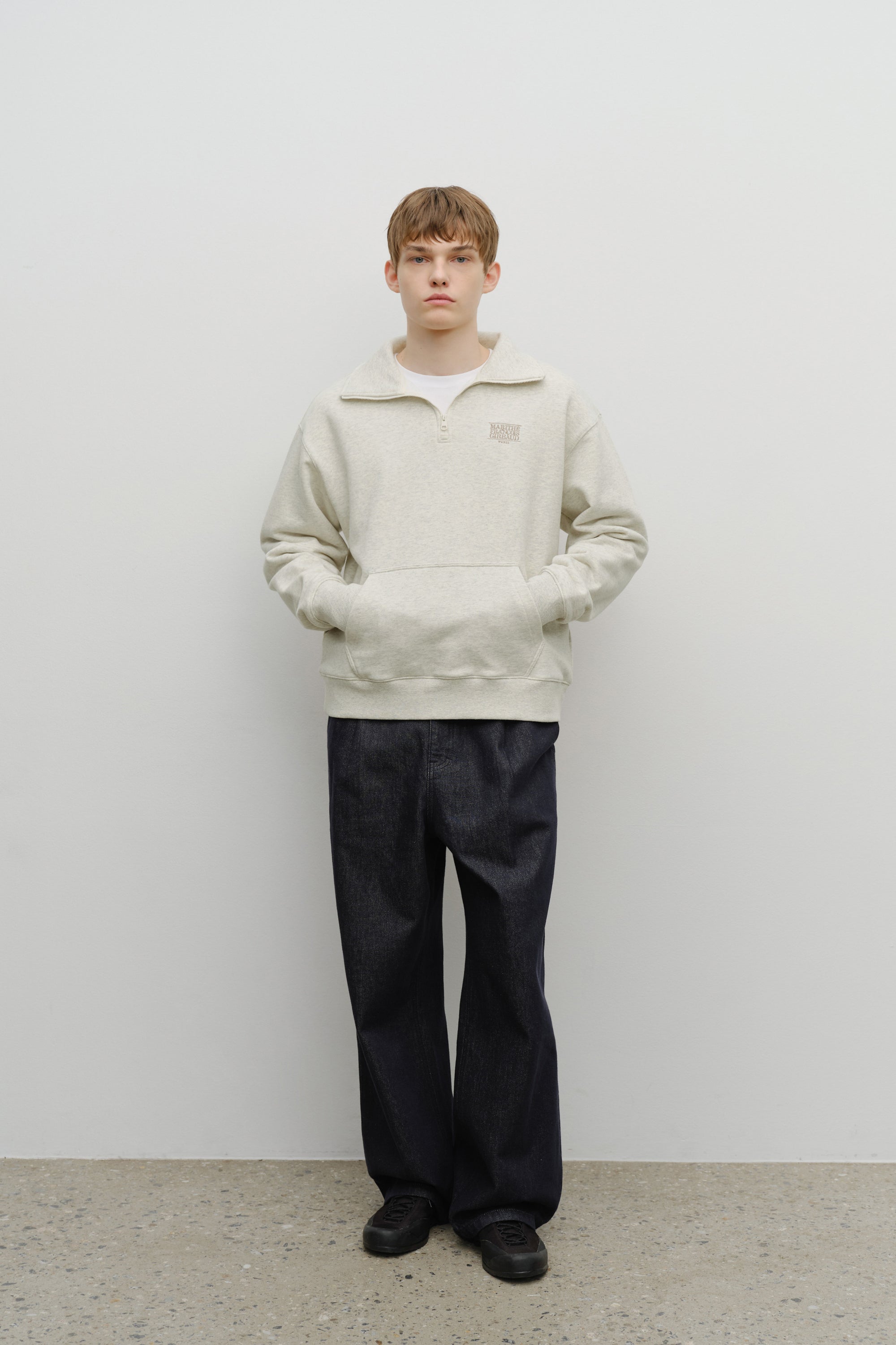 Classic Logo Half Zipup Sweatshirt Oatmeal