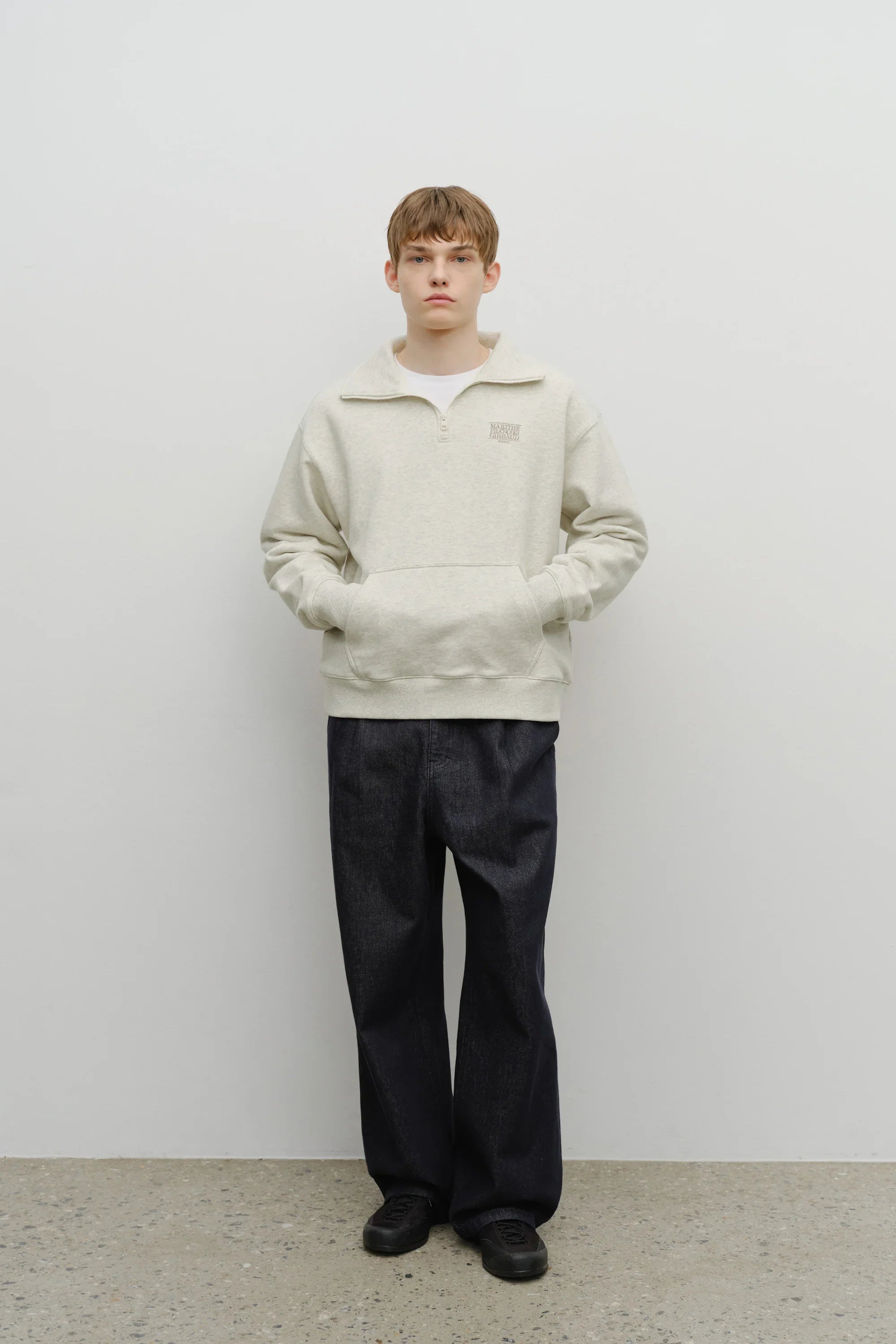 Classic Logo Half Zipup Sweatshirt Oatmeal