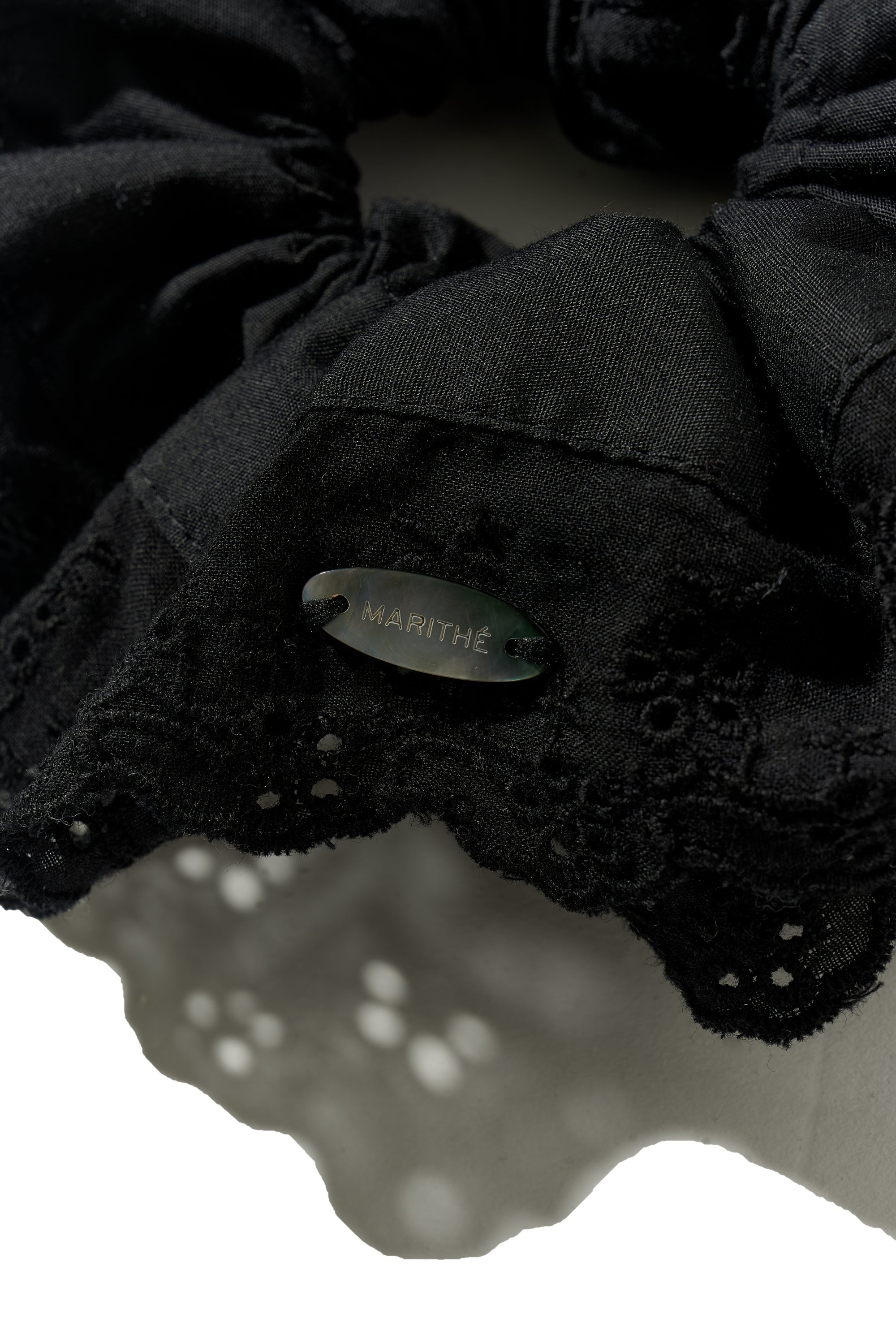Reg Logo Lace Hair Scrunchie Black