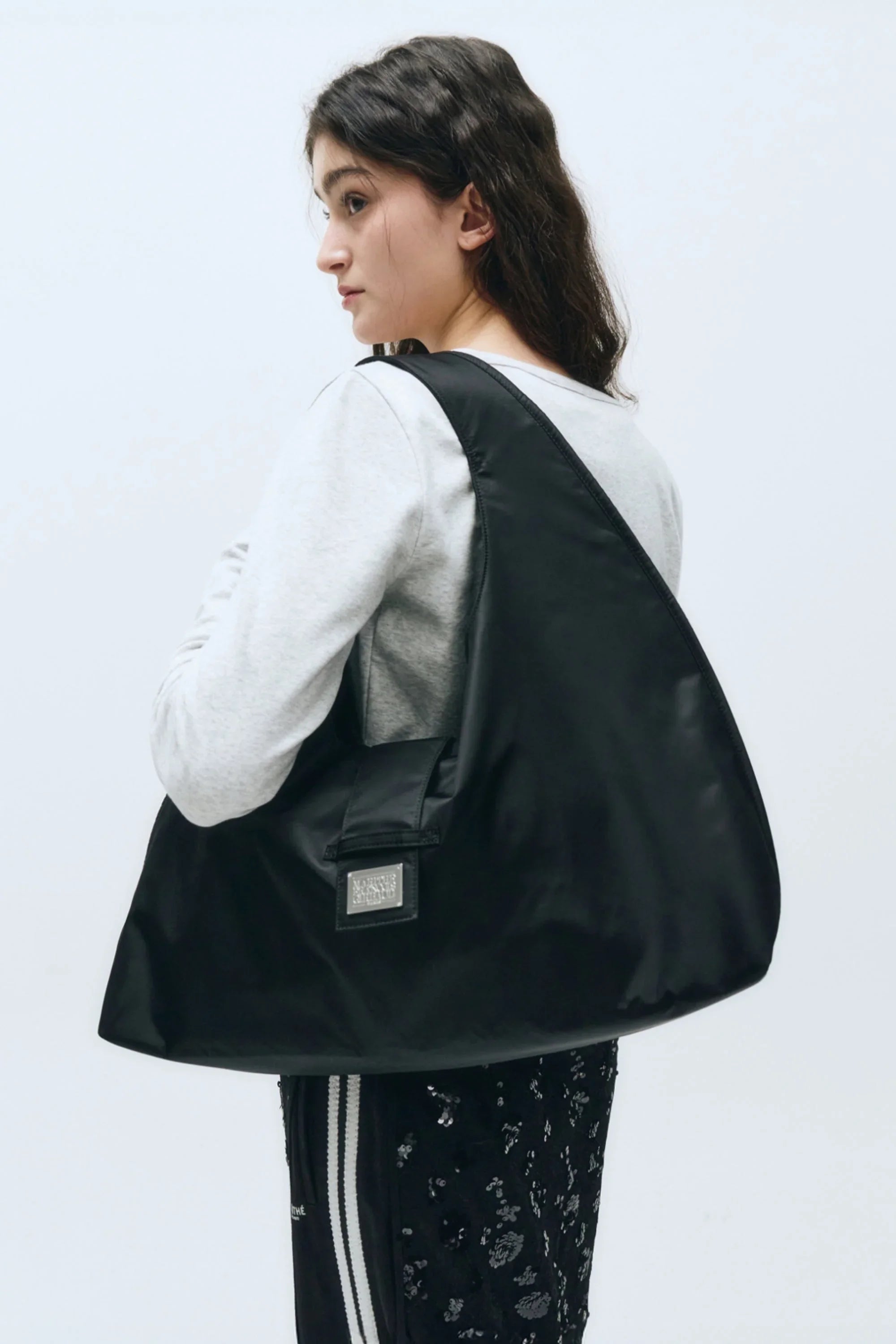 Classic Logo Big Shoulder Bag Black