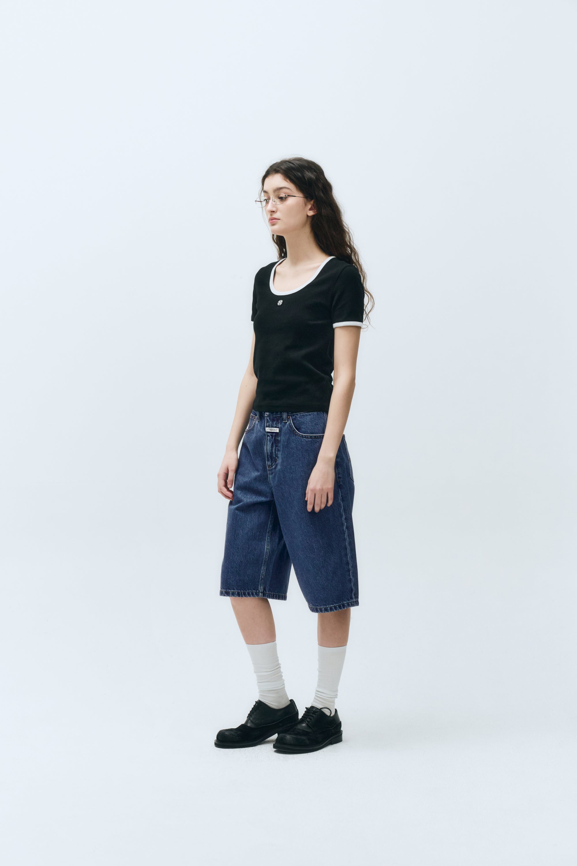 W Deep Neck Ringer Tee White / Black