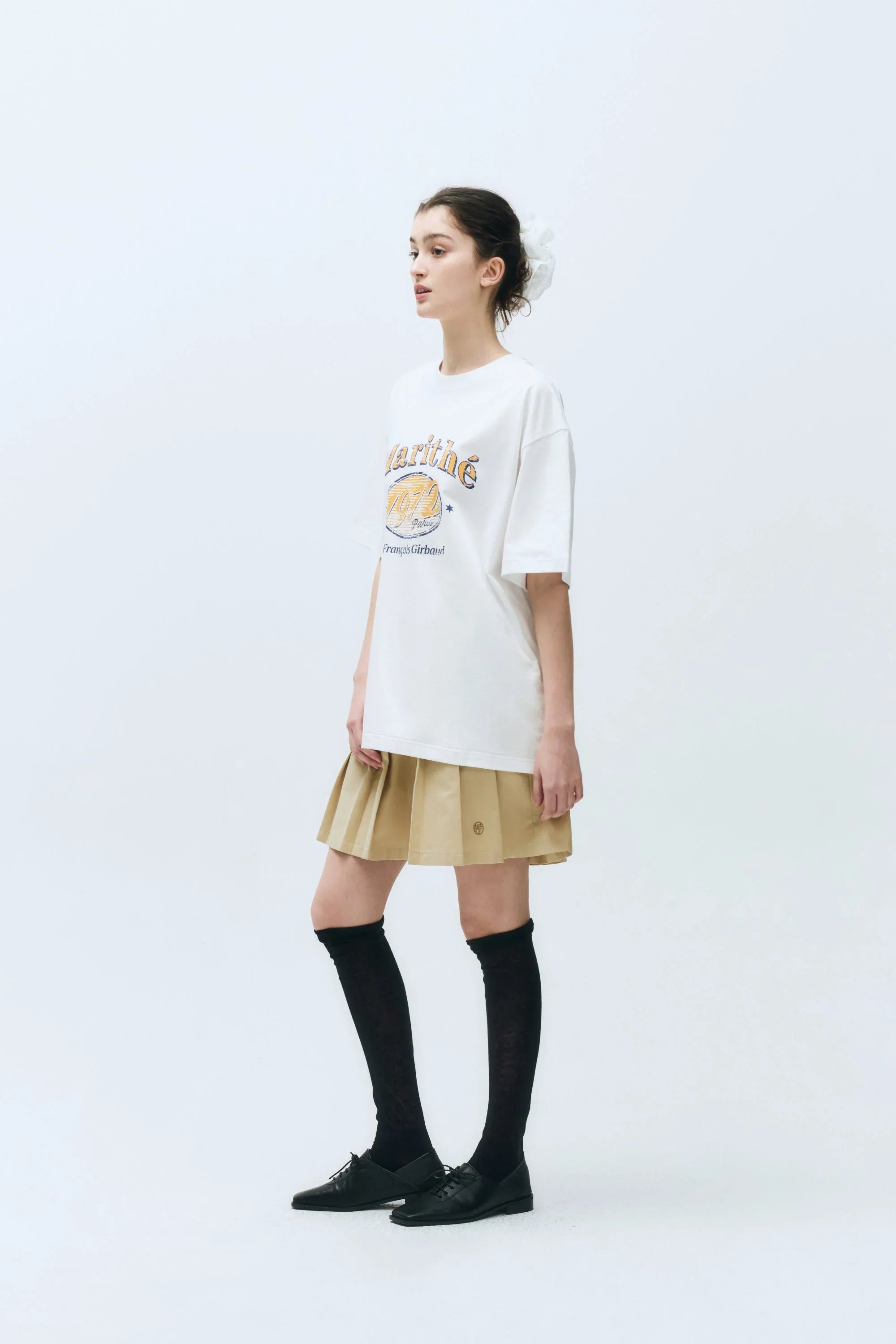W Over Ellipse Graphic Tee White
