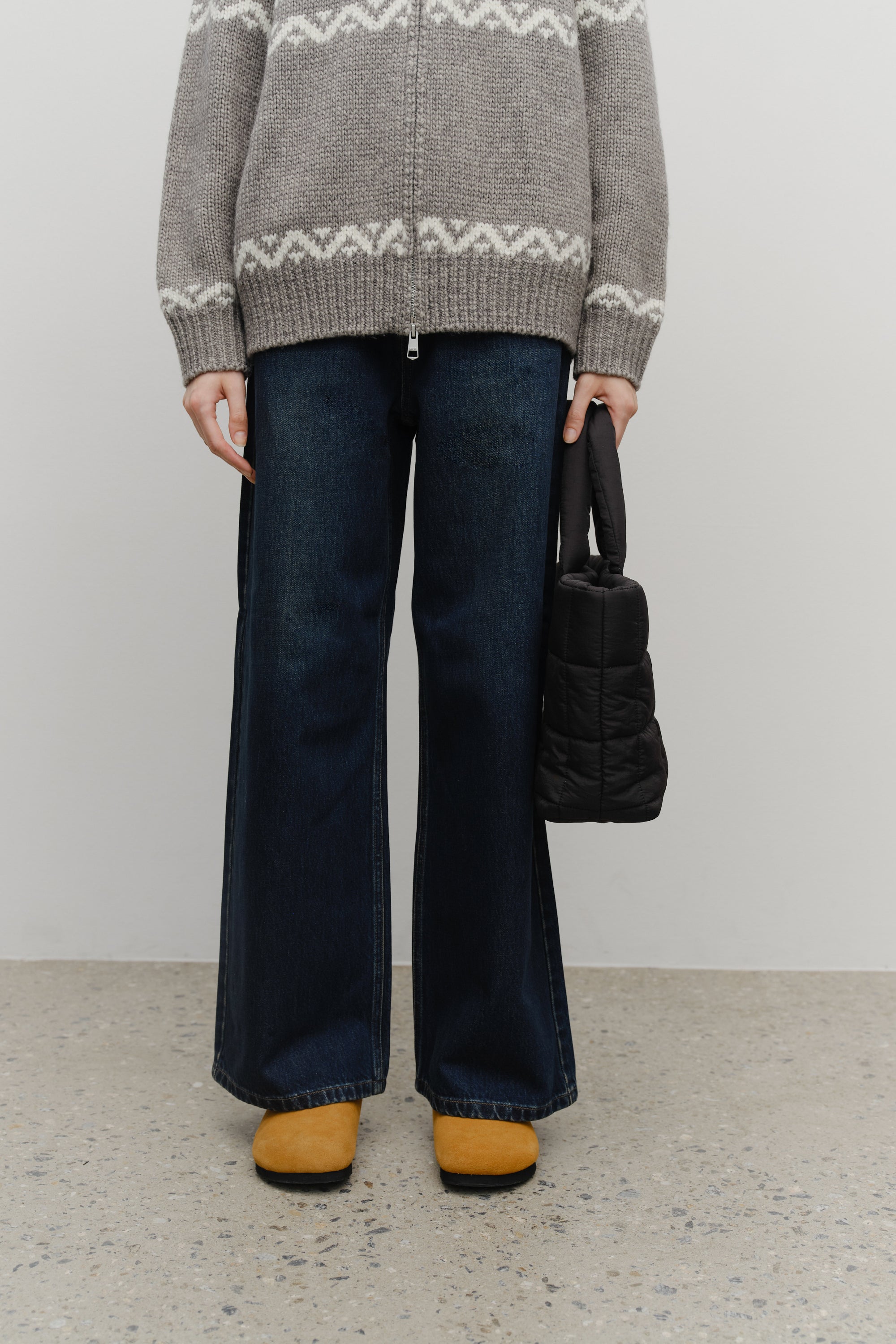 Classic Logo Padding Tote Bag Black