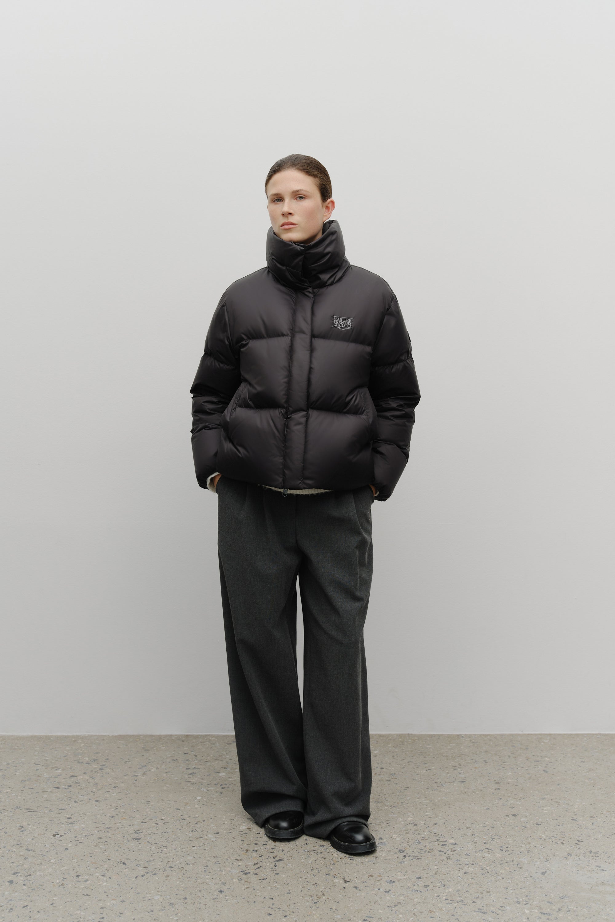 W Wide Collar Down Jacket Black