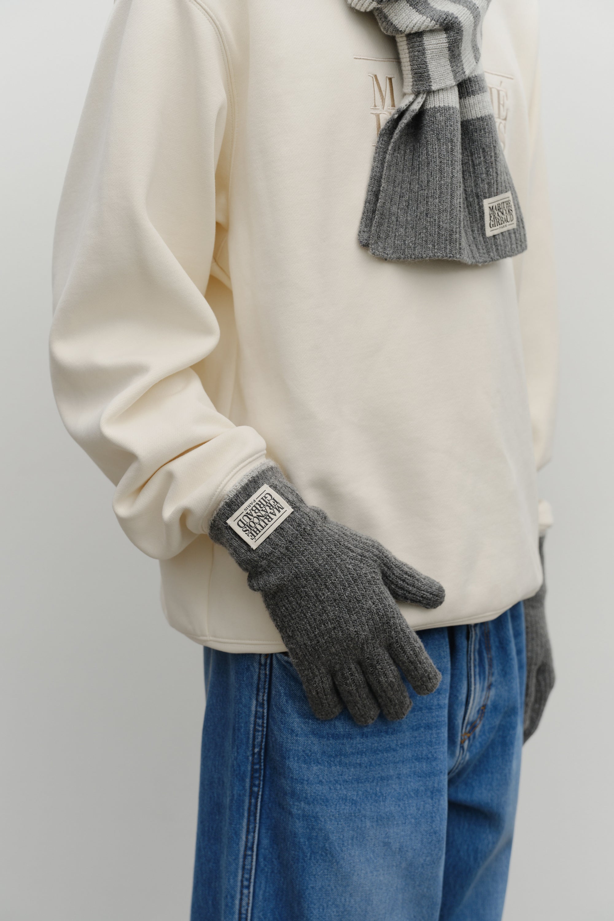 Classic Logo Glove Charcoal