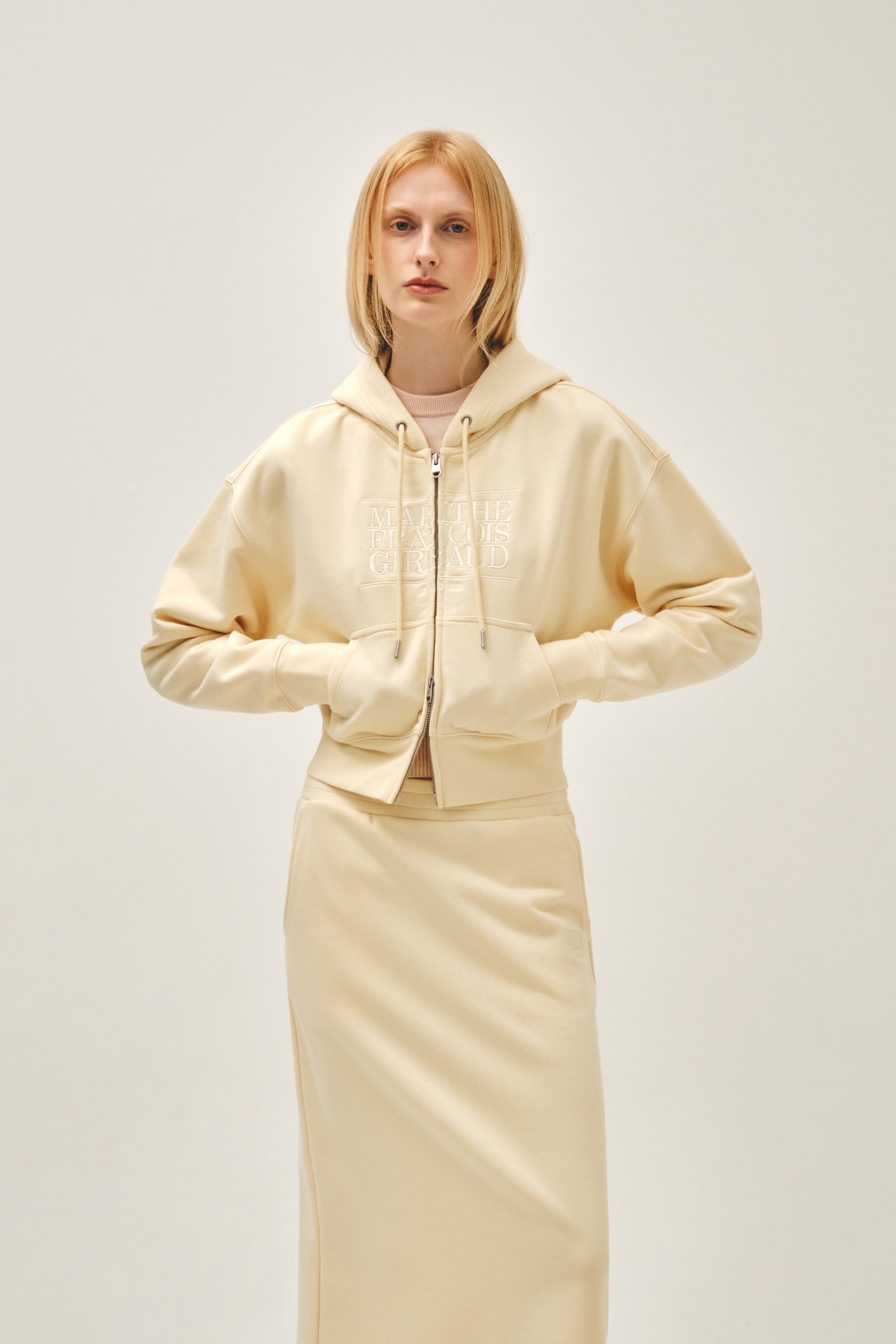 W Classic Logo Crop Hoodie Zipup Butter
