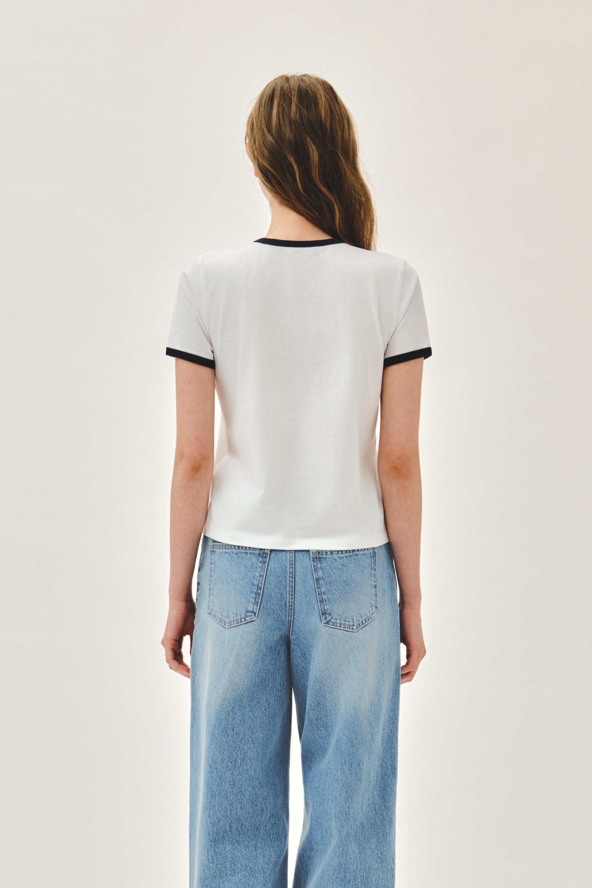 W Classic Logo Ringer Tee White