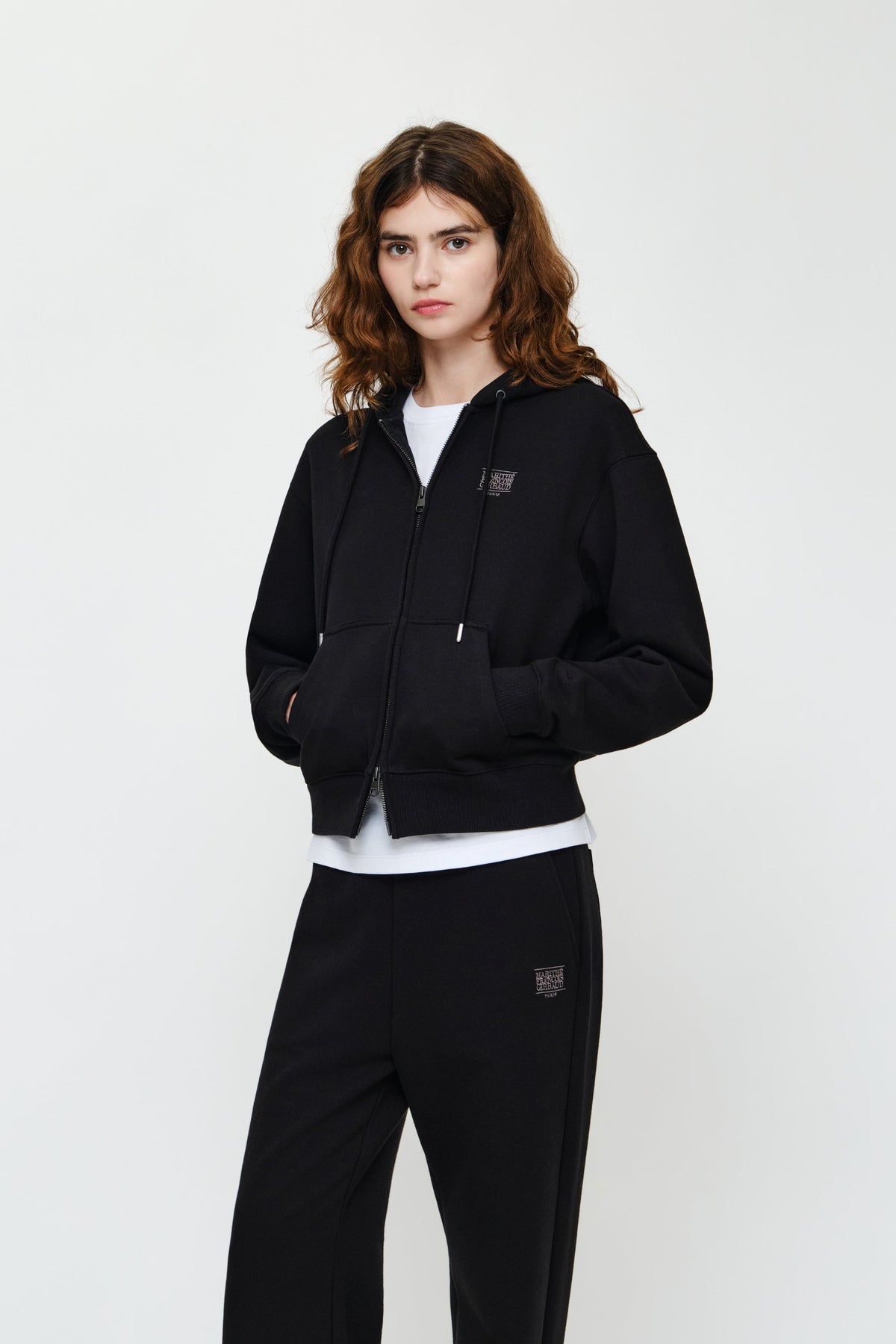 W Small Classic Logo Hoodie Zipup Black