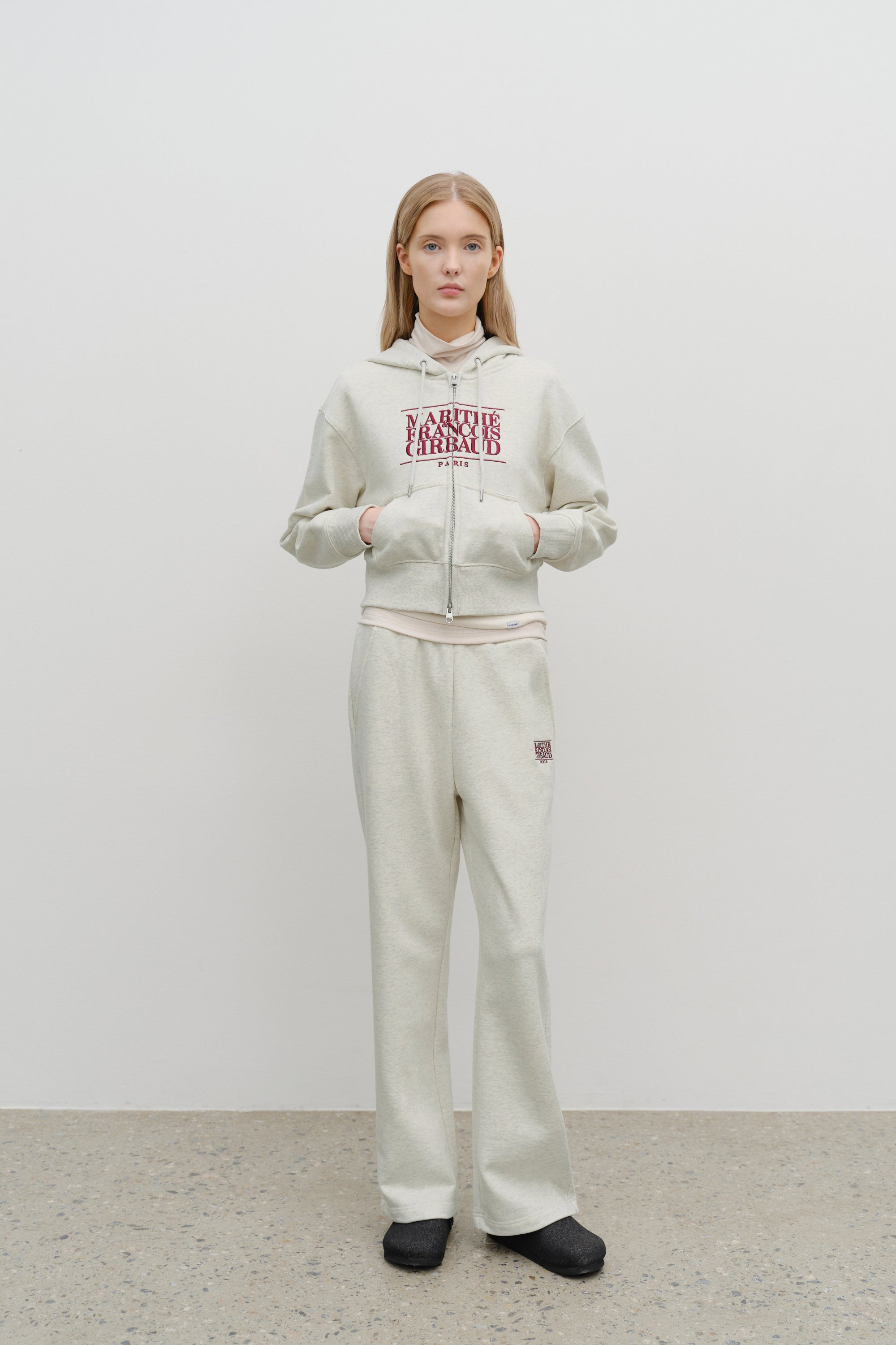 Classic Logo Sweat Pants Oatmeal
