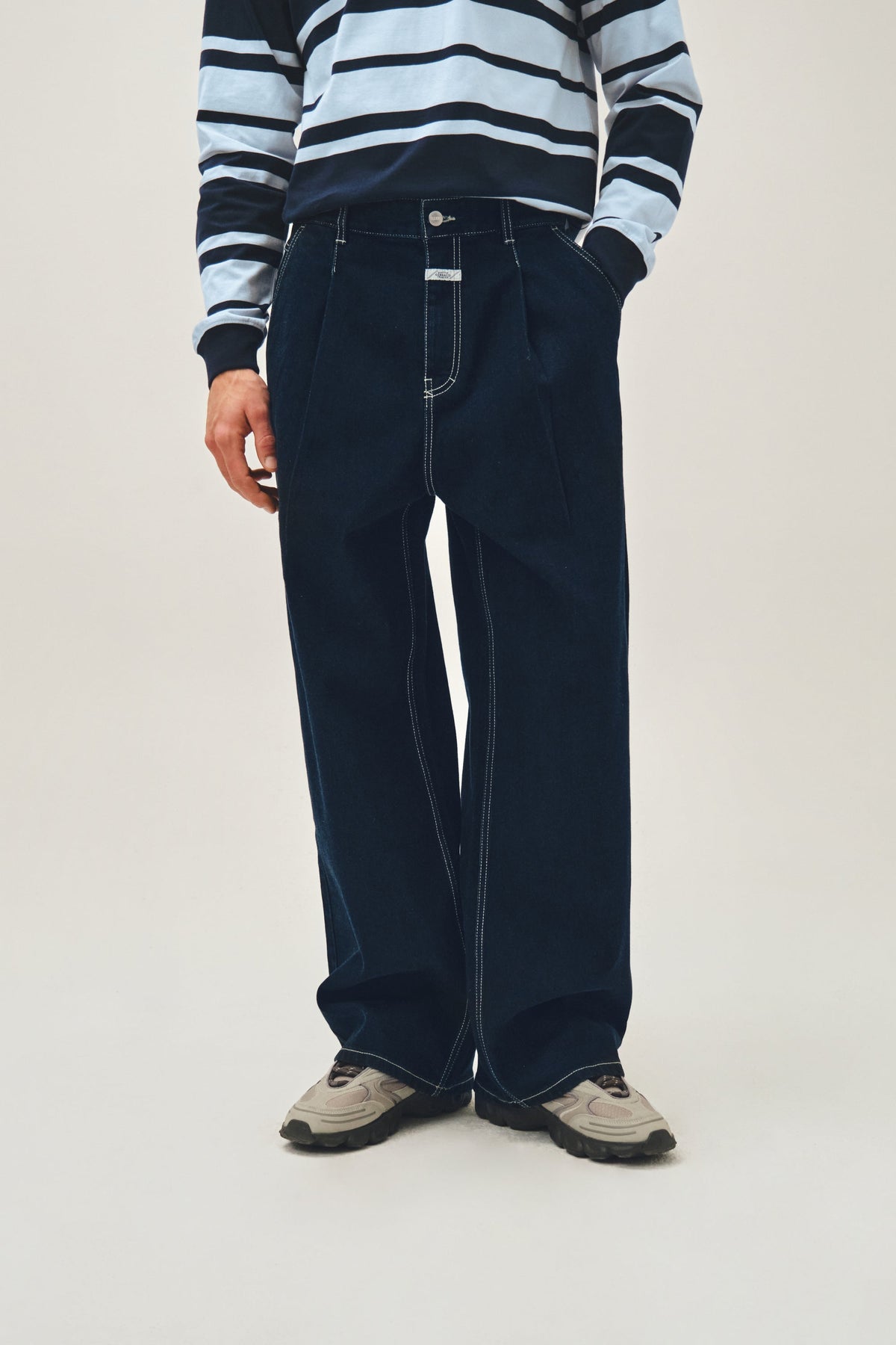 M Low-Waist Wide Denim Pants Dark Blue