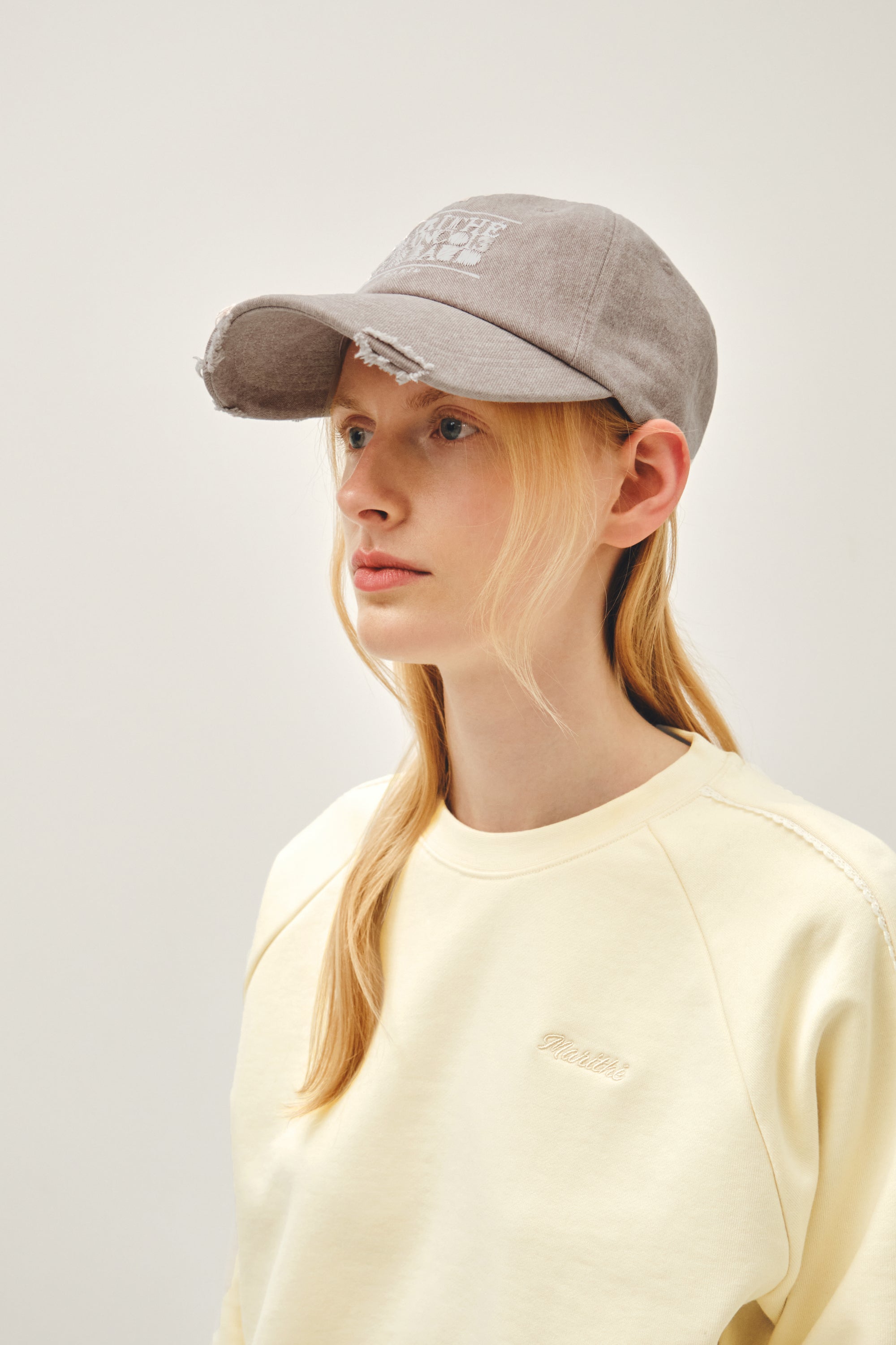 Drawing Classic Logo Damaged Covered Cap Pink