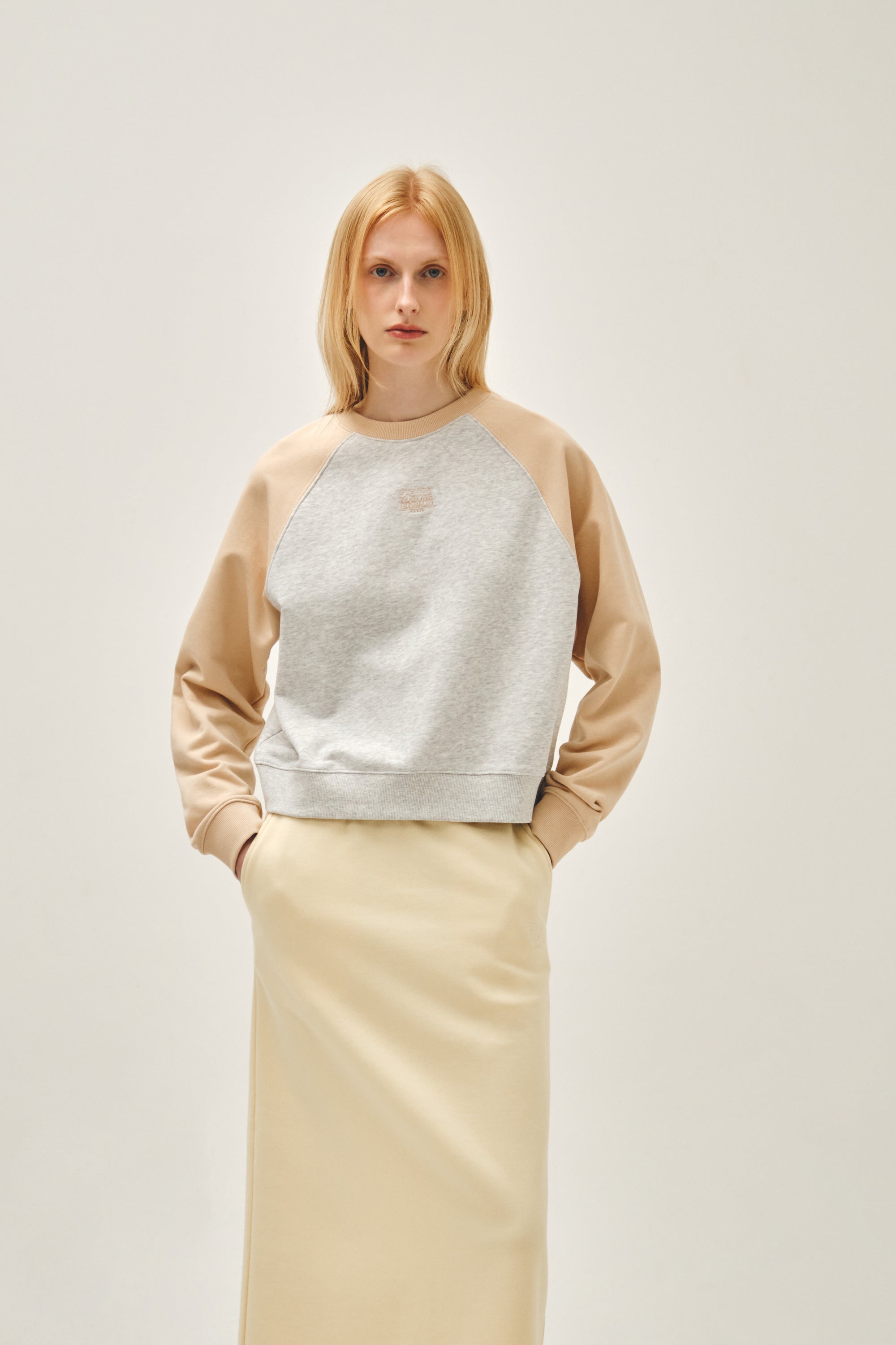 W Block Classic Logo Raglan Crop Sweatshirt Coral Pink