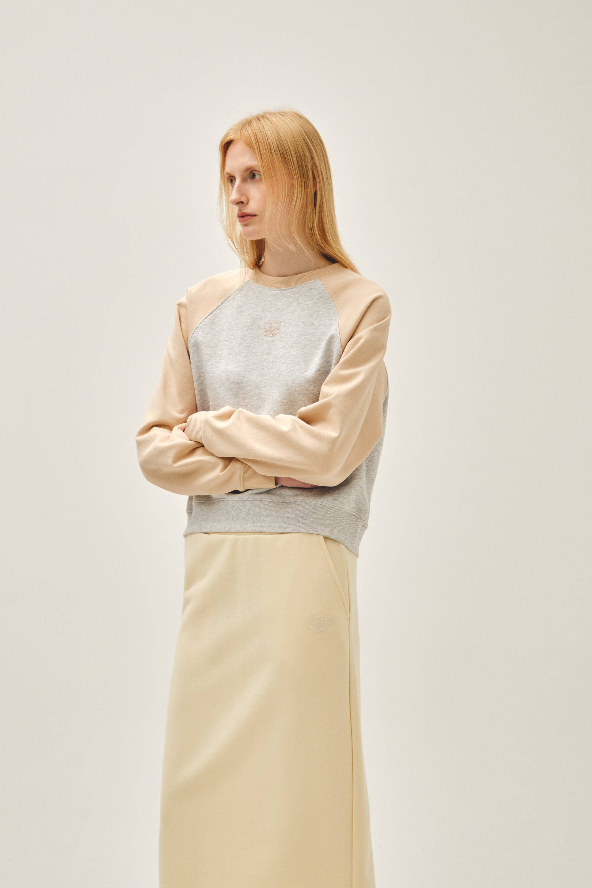 W Block Classic Logo Raglan Crop Sweatshirt Coral Pink