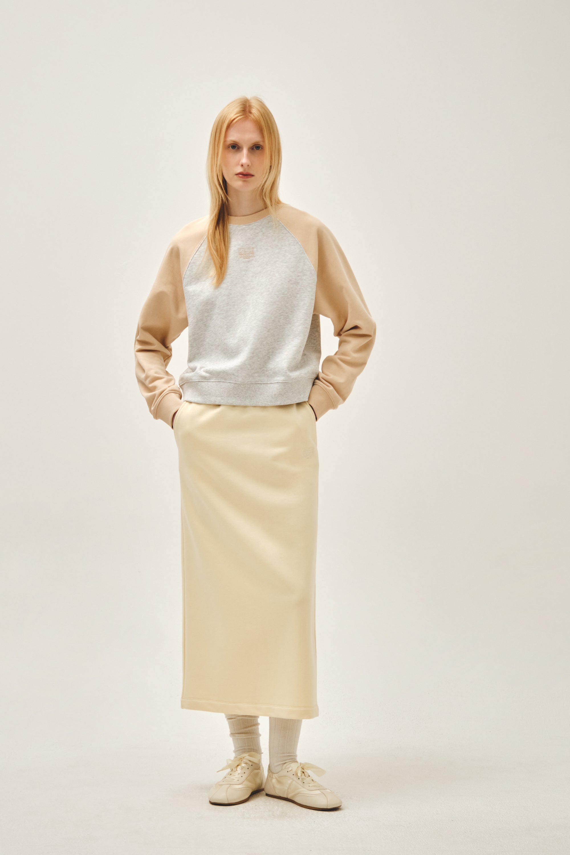 W Block Classic Logo Raglan Crop Sweatshirt Coral Pink