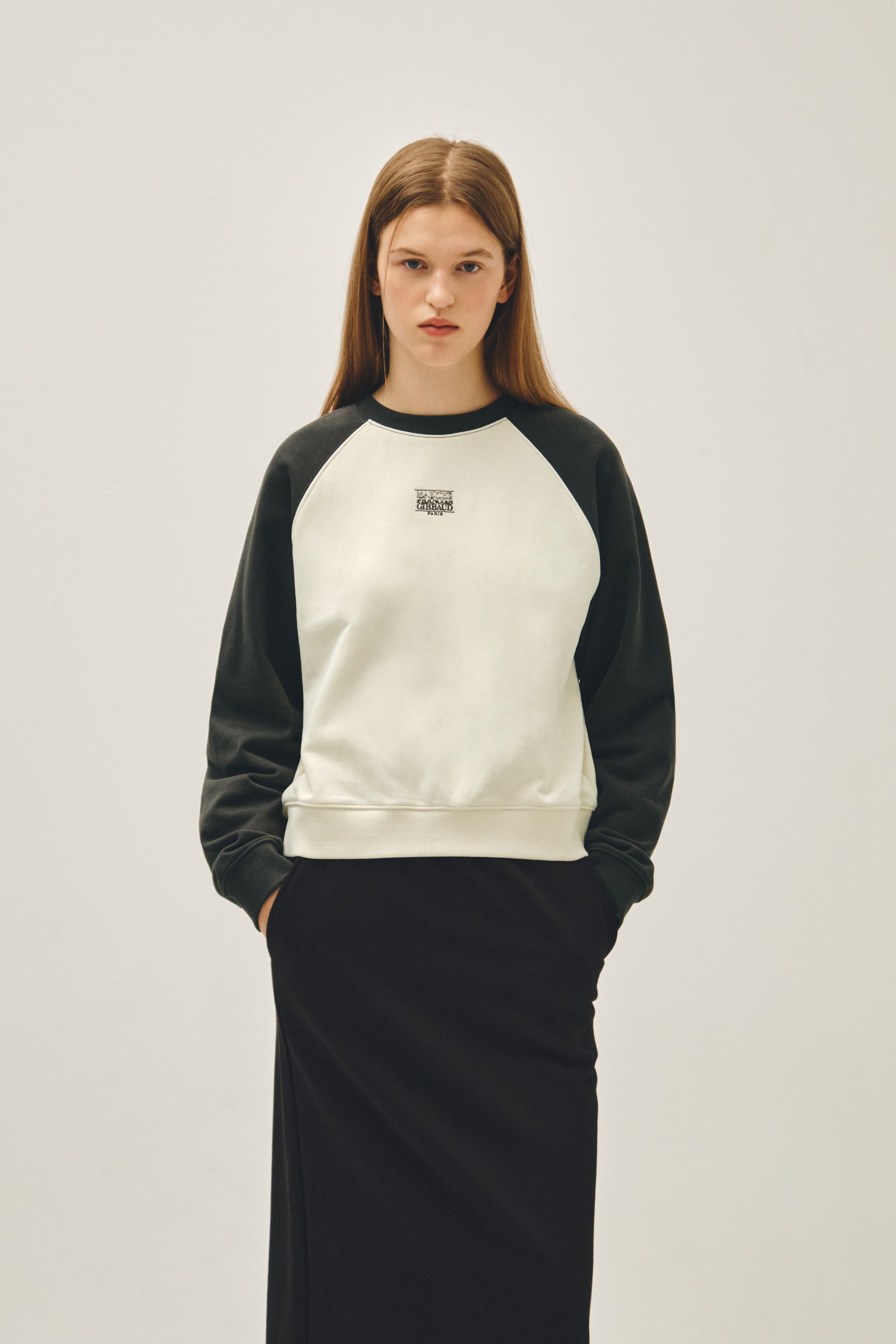 W Block Classic Logo Raglan Crop Sweatshirt Charcoal