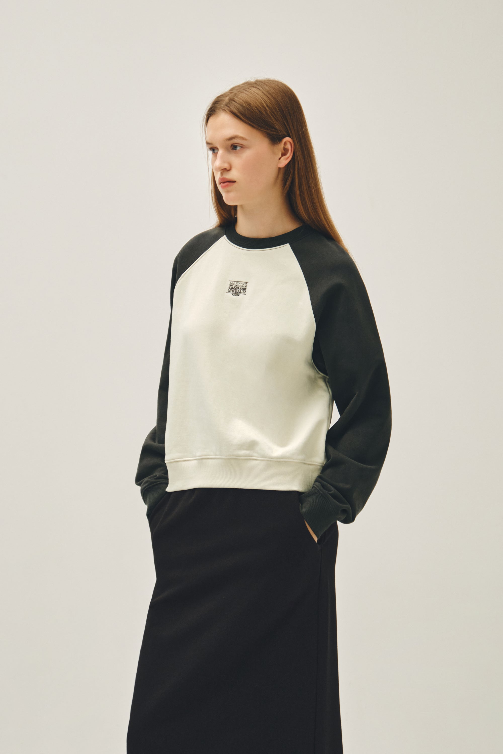 W Block Classic Logo Raglan Crop Sweatshirt Charcoal