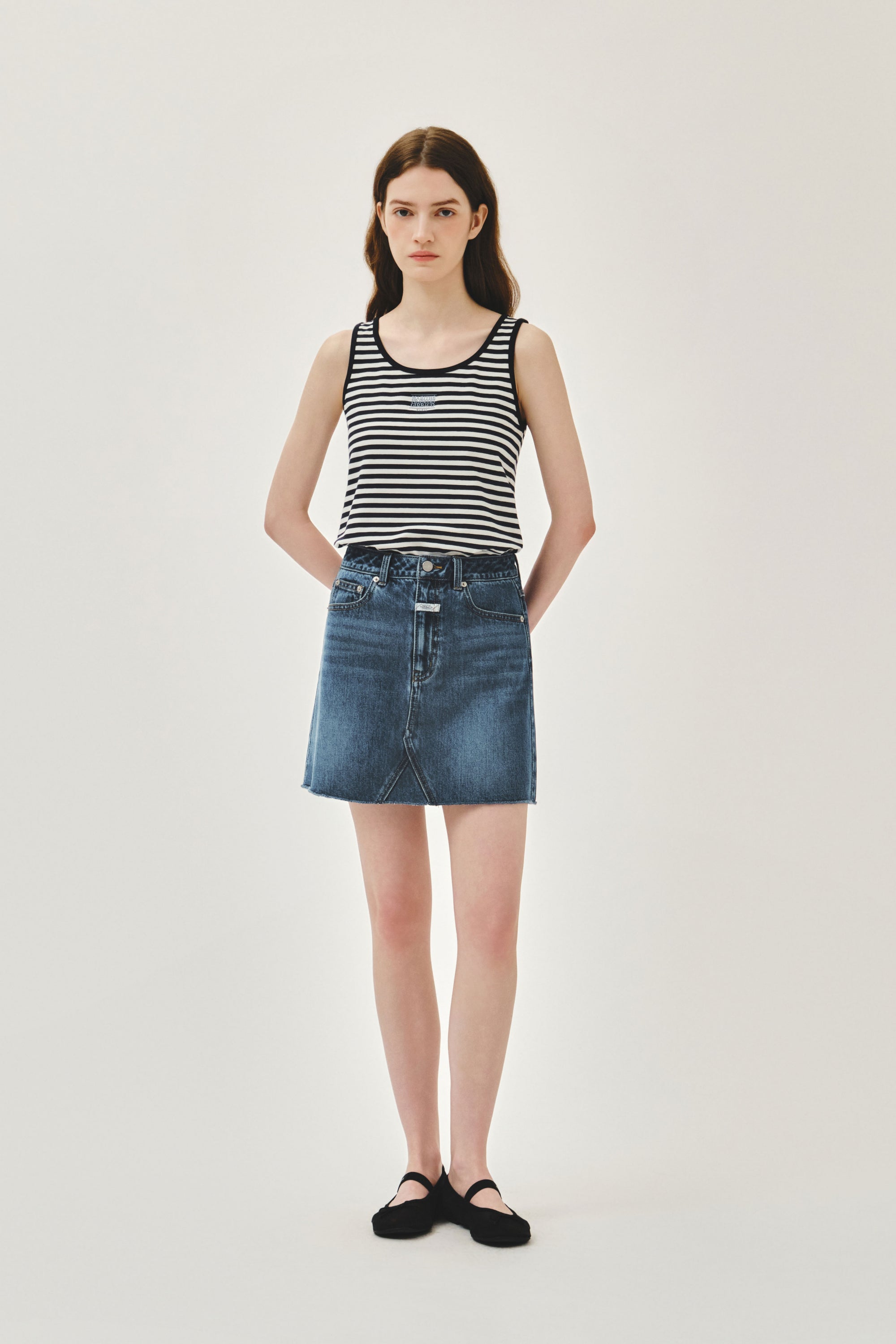 W Small Classic Logo Sleeveless Dark Navy