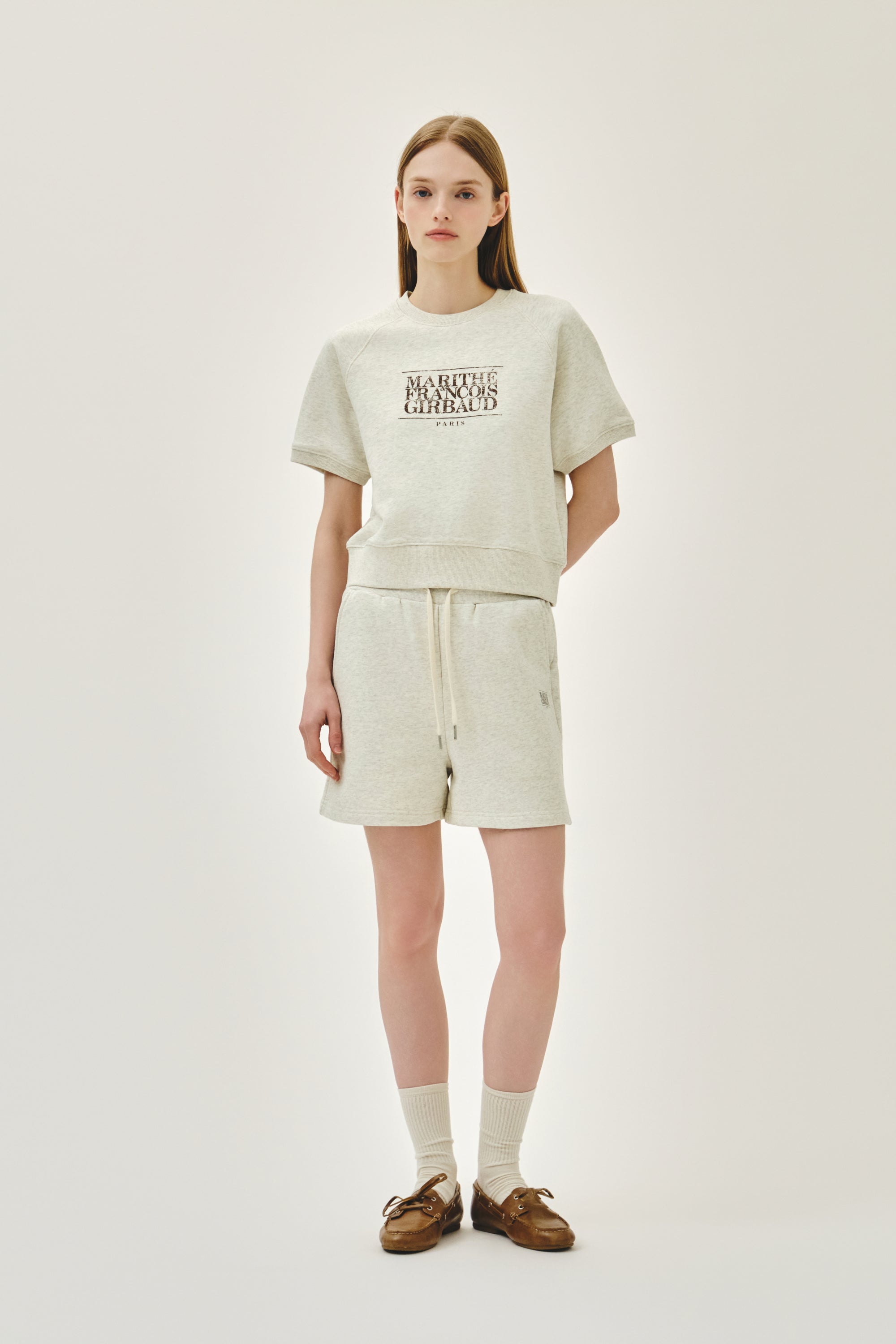 W Vintage Classic Logo Half Sweatshirt Oatmeal