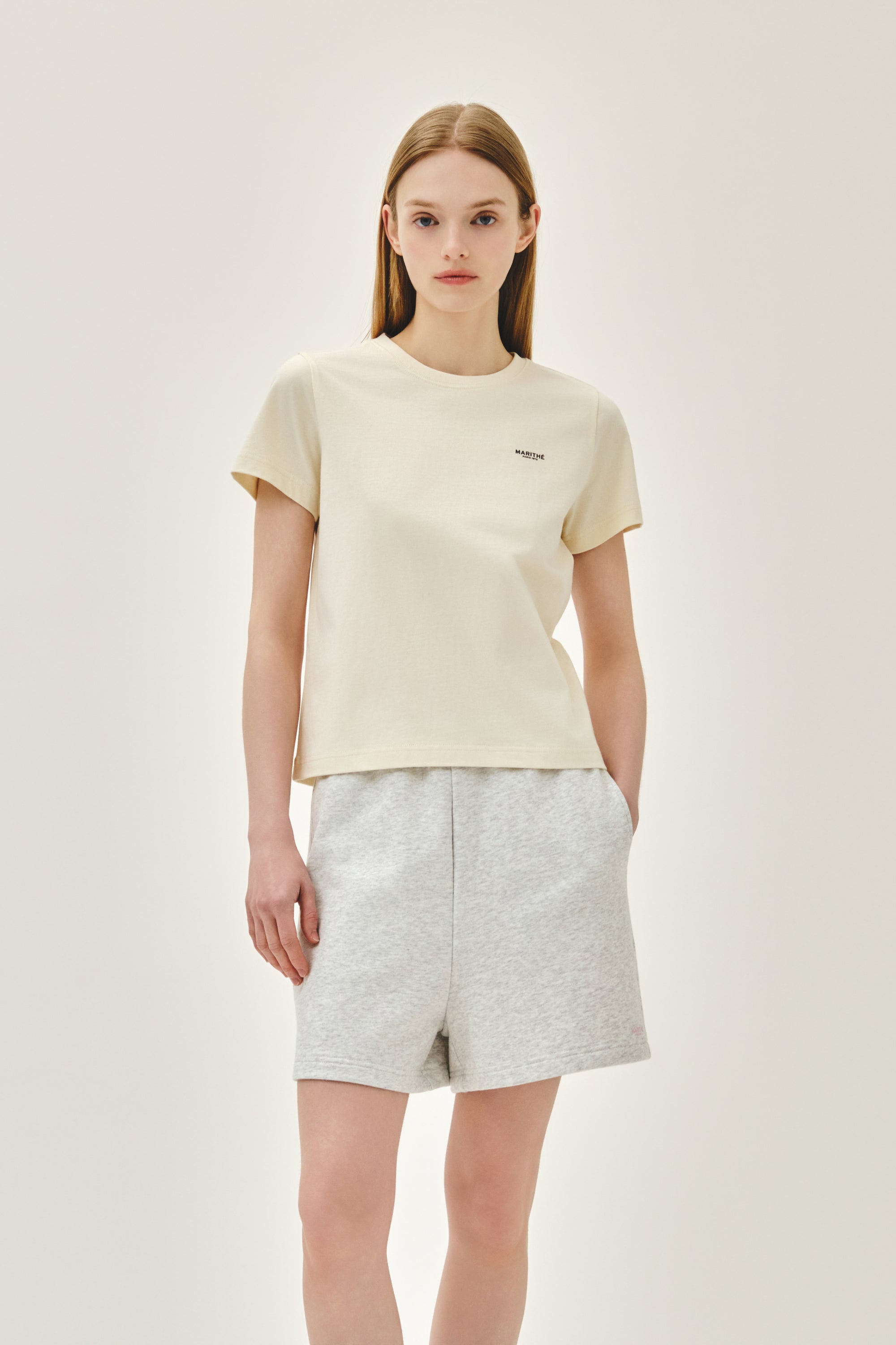 W Small Regular Logo Tee Cream